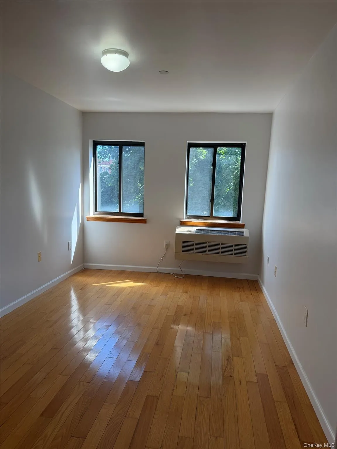 112-26 38th Avenue, New York, NY, 2 Bedrooms Bedrooms, 4 Rooms Rooms,2 BathroomsBathrooms,Residential,For Rent,38th,0,1050726 112-26 38th Avenue, New York, NY, 2 Bedrooms Bedrooms, 4 Rooms Rooms,2 BathroomsBathrooms,Residential,For Rent,38th,0,1050726