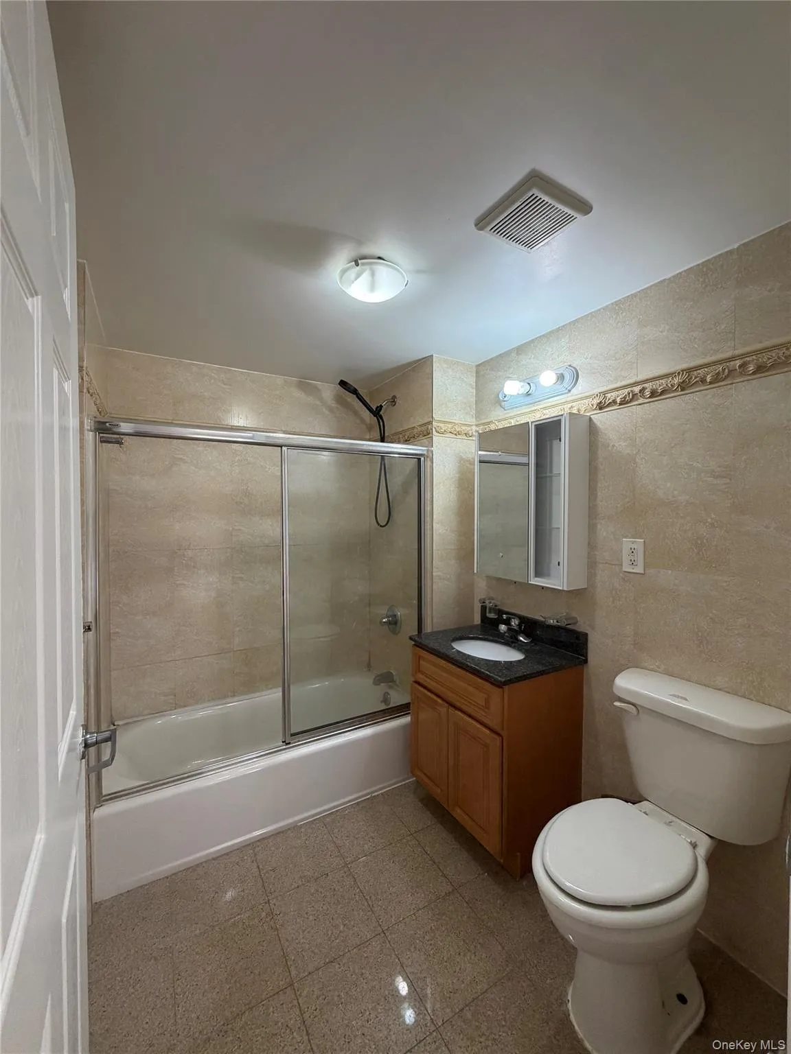 112-26 38th Avenue, New York, NY, 2 Bedrooms Bedrooms, 4 Rooms Rooms,2 BathroomsBathrooms,Residential,For Rent,38th,0,1050726 112-26 38th Avenue, New York, NY, 2 Bedrooms Bedrooms, 4 Rooms Rooms,2 BathroomsBathrooms,Residential,For Rent,38th,0,1050726