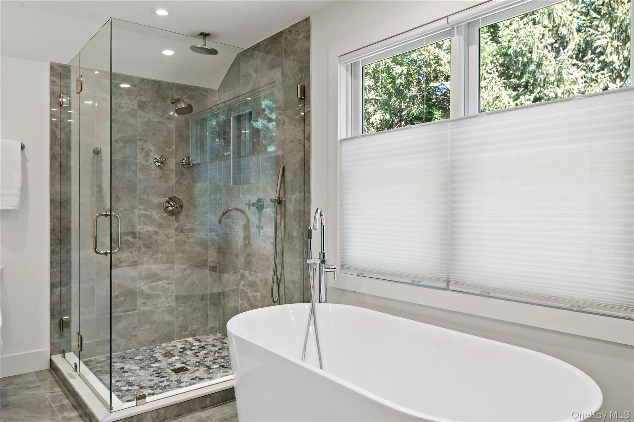 1 Stoneleigh Close, Greenburgh, NY, 5 Bedrooms Bedrooms, 9 Rooms Rooms,4 BathroomsBathrooms,Residential,For Rent,Stoneleigh,0,1050731 1 Stoneleigh Close, Greenburgh, NY, 5 Bedrooms Bedrooms, 9 Rooms Rooms,4 BathroomsBathrooms,Residential,For Rent,Stoneleigh,0,1050731