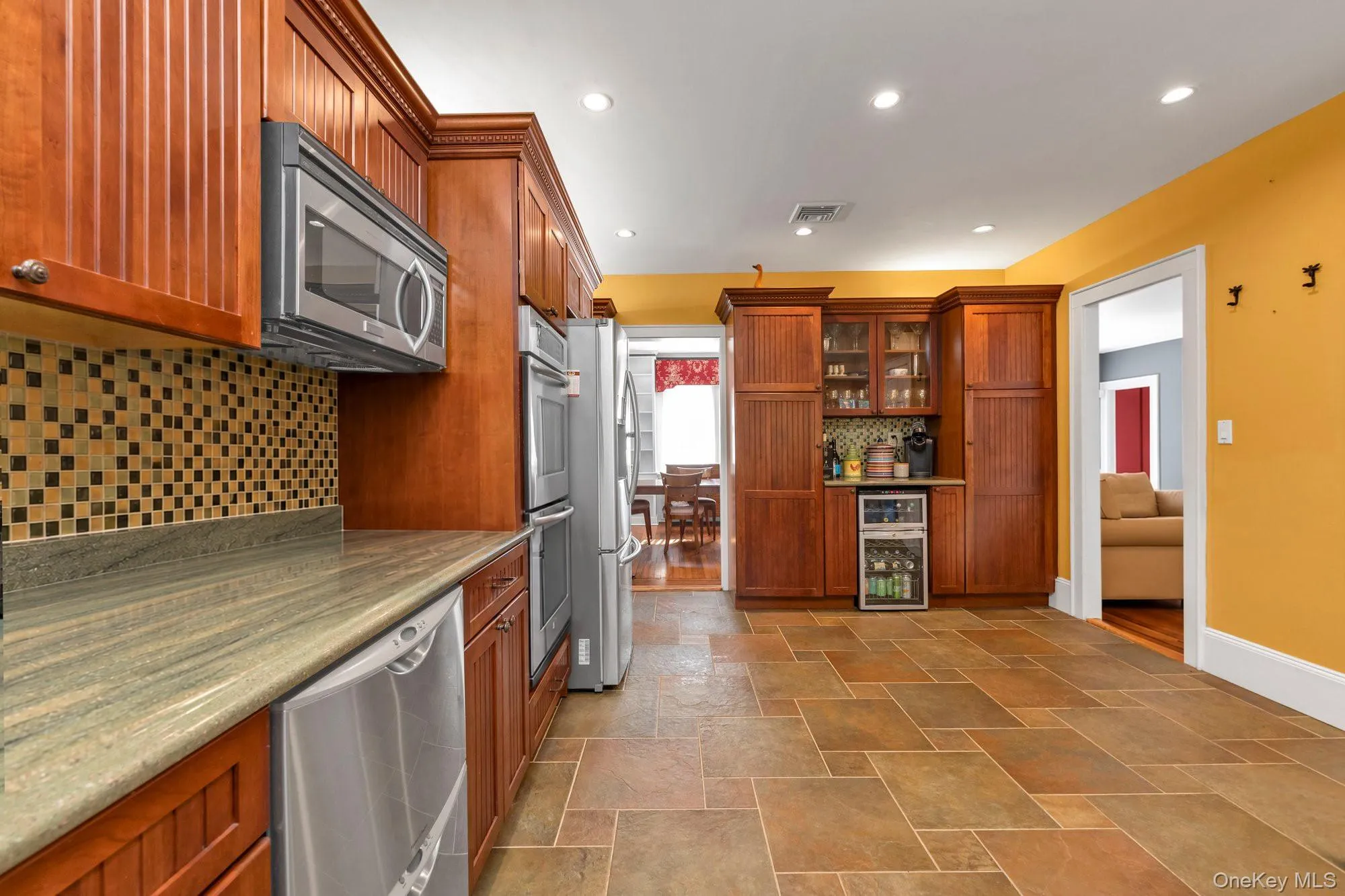 238 Burtis Avenue, Hempstead, NY, 4 Bedrooms Bedrooms, 9 Rooms Rooms,3 BathroomsBathrooms,Residential,For Rent,Burtis,0,1050732 238 Burtis Avenue, Hempstead, NY, 4 Bedrooms Bedrooms, 9 Rooms Rooms,3 BathroomsBathrooms,Residential,For Rent,Burtis,0,1050732