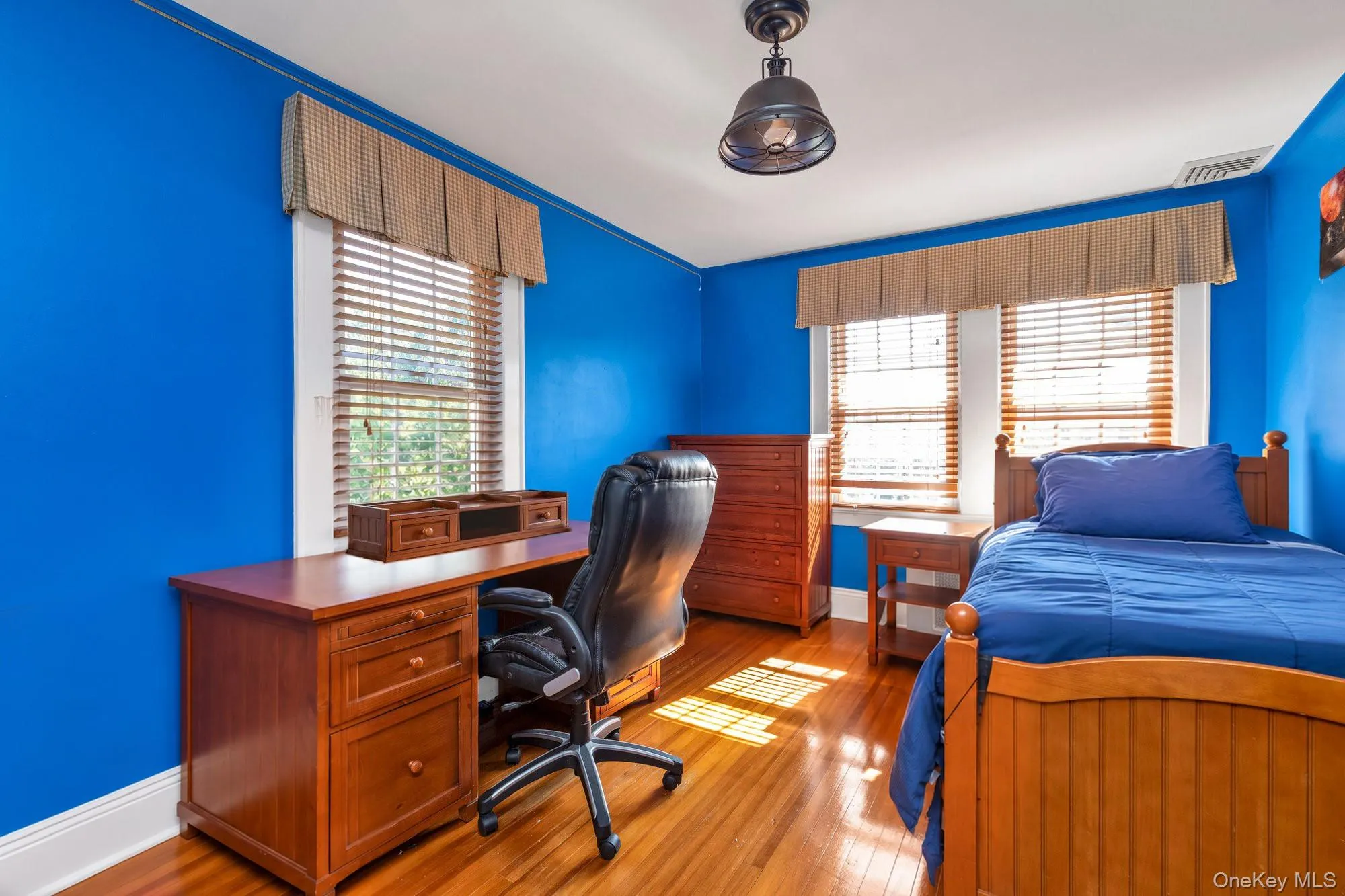 238 Burtis Avenue, Hempstead, NY, 4 Bedrooms Bedrooms, 9 Rooms Rooms,3 BathroomsBathrooms,Residential,For Rent,Burtis,0,1050732 238 Burtis Avenue, Hempstead, NY, 4 Bedrooms Bedrooms, 9 Rooms Rooms,3 BathroomsBathrooms,Residential,For Rent,Burtis,0,1050732