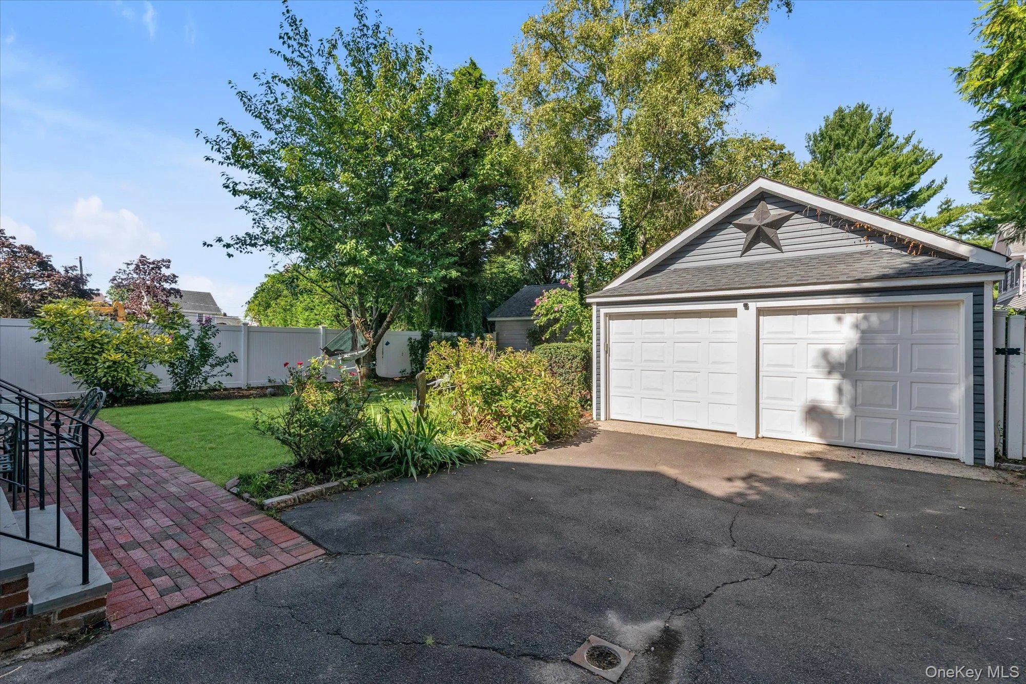 238 Burtis Avenue, Hempstead, NY, 4 Bedrooms Bedrooms, 9 Rooms Rooms,3 BathroomsBathrooms,Residential,For Rent,Burtis,0,1050732 238 Burtis Avenue, Hempstead, NY, 4 Bedrooms Bedrooms, 9 Rooms Rooms,3 BathroomsBathrooms,Residential,For Rent,Burtis,0,1050732