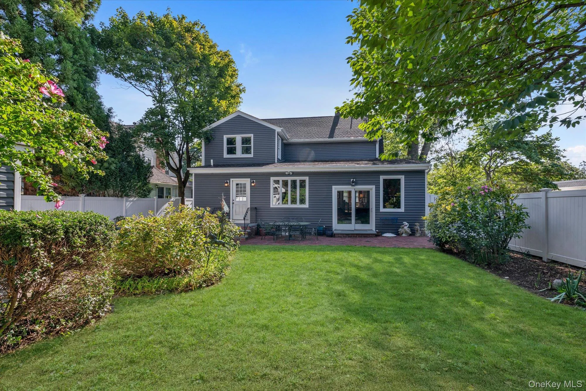 238 Burtis Avenue, Hempstead, NY, 4 Bedrooms Bedrooms, 9 Rooms Rooms,3 BathroomsBathrooms,Residential,For Rent,Burtis,0,1050732 238 Burtis Avenue, Hempstead, NY, 4 Bedrooms Bedrooms, 9 Rooms Rooms,3 BathroomsBathrooms,Residential,For Rent,Burtis,0,1050732