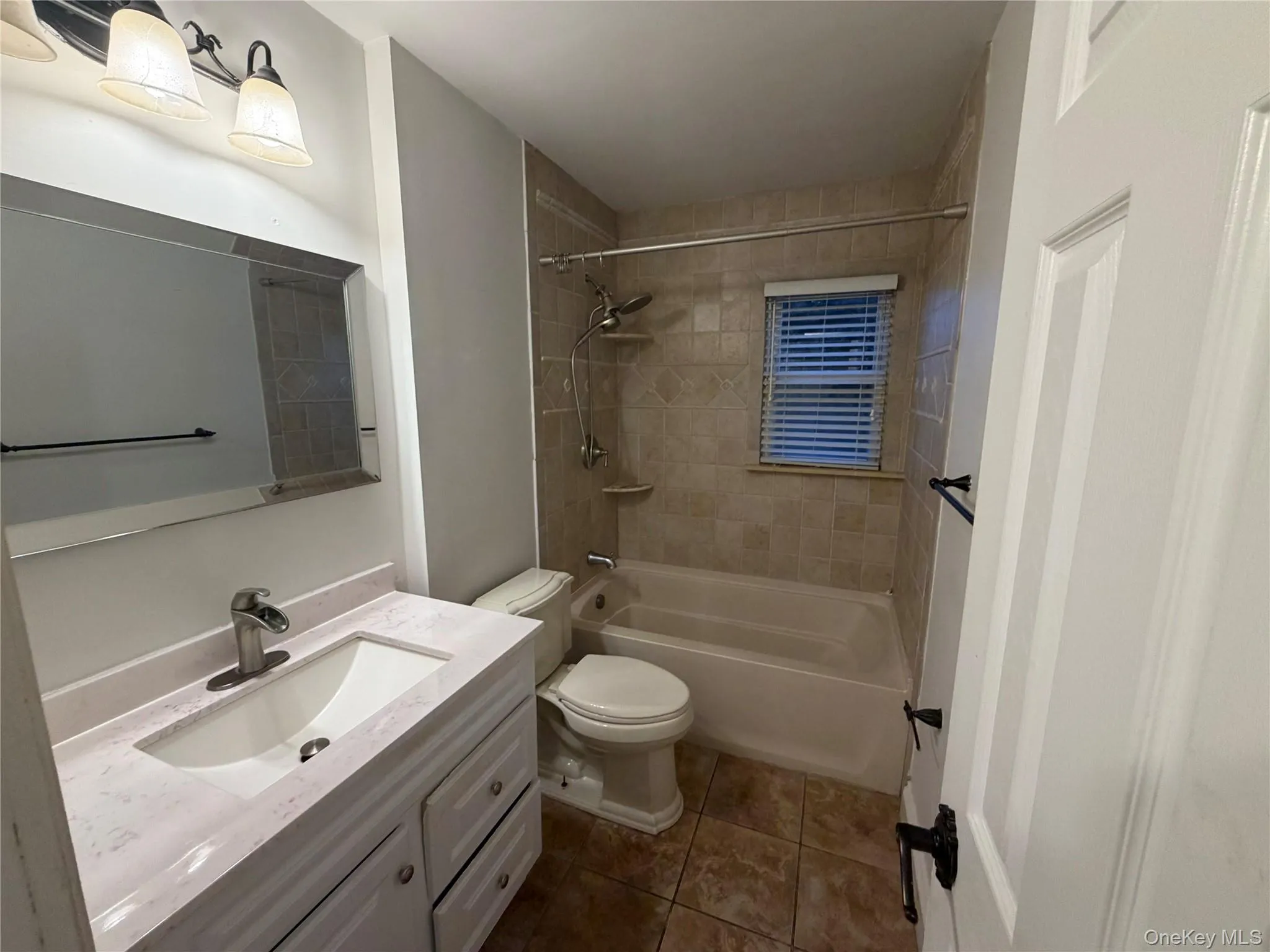 18 Alexander Avenue, Oyster Bay, NY, 4 Bedrooms Bedrooms, 12 Rooms Rooms,3 BathroomsBathrooms,Residential Lease,For Rent,Alexander,0,1050737 18 Alexander Avenue, Oyster Bay, NY, 4 Bedrooms Bedrooms, 12 Rooms Rooms,3 BathroomsBathrooms,Residential Lease,For Rent,Alexander,0,1050737