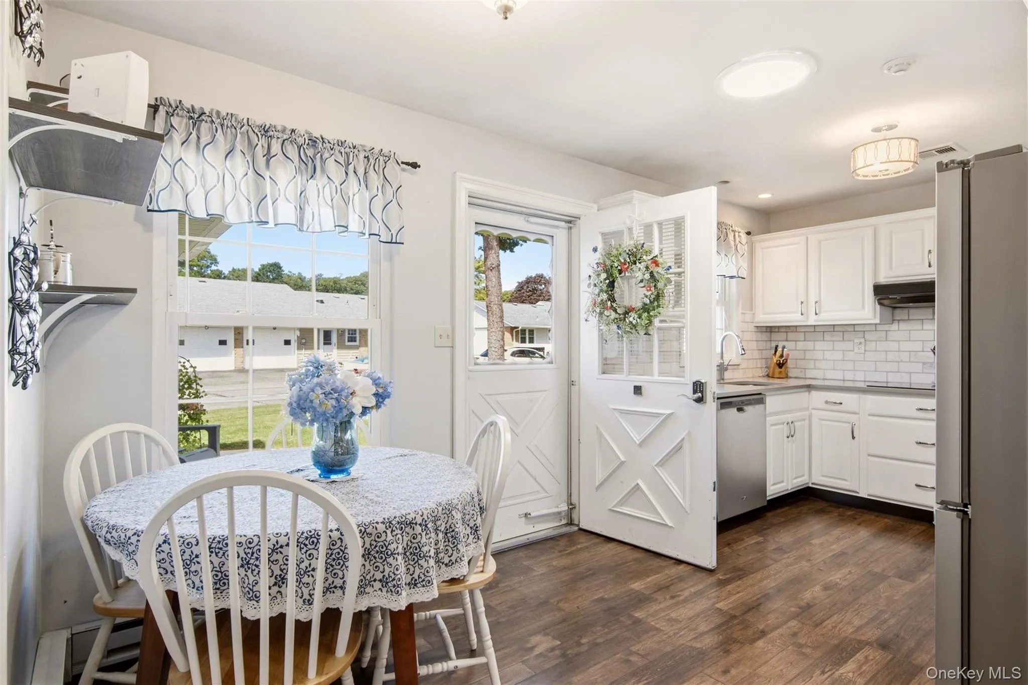299 Cardiff Court, Brookhaven, NY, 2 Bedrooms Bedrooms, 6 Rooms Rooms,2 BathroomsBathrooms,Residential,For Rent,Cardiff,0,1050738 299 Cardiff Court, Brookhaven, NY, 2 Bedrooms Bedrooms, 6 Rooms Rooms,2 BathroomsBathrooms,Residential,For Rent,Cardiff,0,1050738