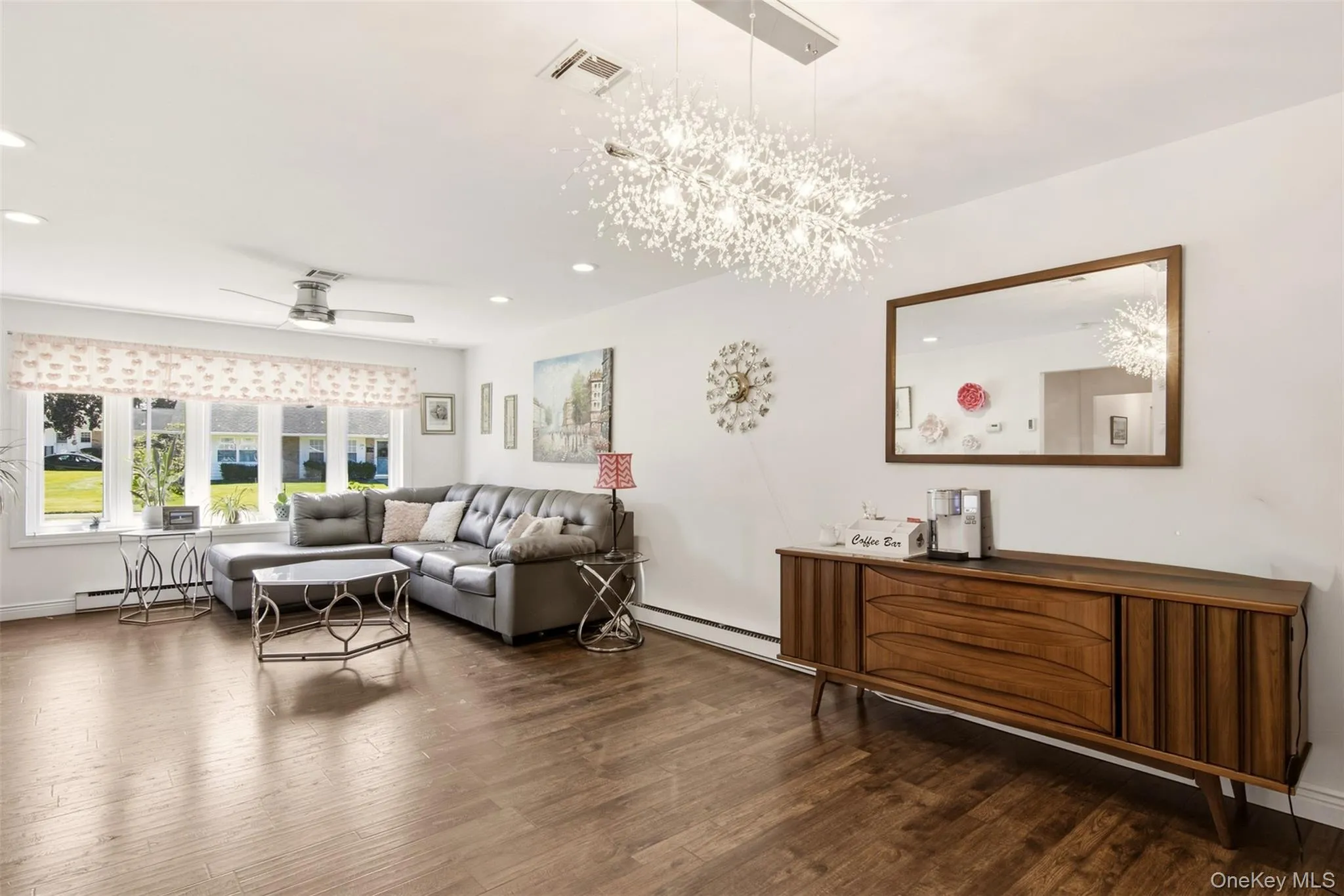 299 Cardiff Court, Brookhaven, NY, 2 Bedrooms Bedrooms, 6 Rooms Rooms,2 BathroomsBathrooms,Residential,For Rent,Cardiff,0,1050738 299 Cardiff Court, Brookhaven, NY, 2 Bedrooms Bedrooms, 6 Rooms Rooms,2 BathroomsBathrooms,Residential,For Rent,Cardiff,0,1050738