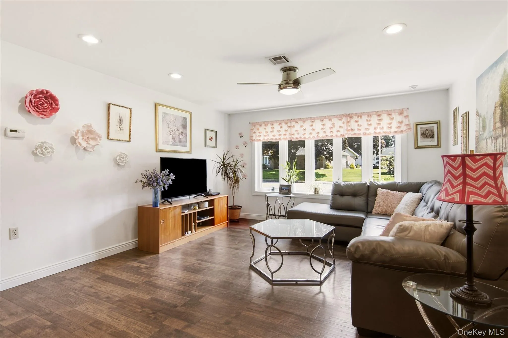 299 Cardiff Court, Brookhaven, NY, 2 Bedrooms Bedrooms, 6 Rooms Rooms,2 BathroomsBathrooms,Residential,For Rent,Cardiff,0,1050738 299 Cardiff Court, Brookhaven, NY, 2 Bedrooms Bedrooms, 6 Rooms Rooms,2 BathroomsBathrooms,Residential,For Rent,Cardiff,0,1050738