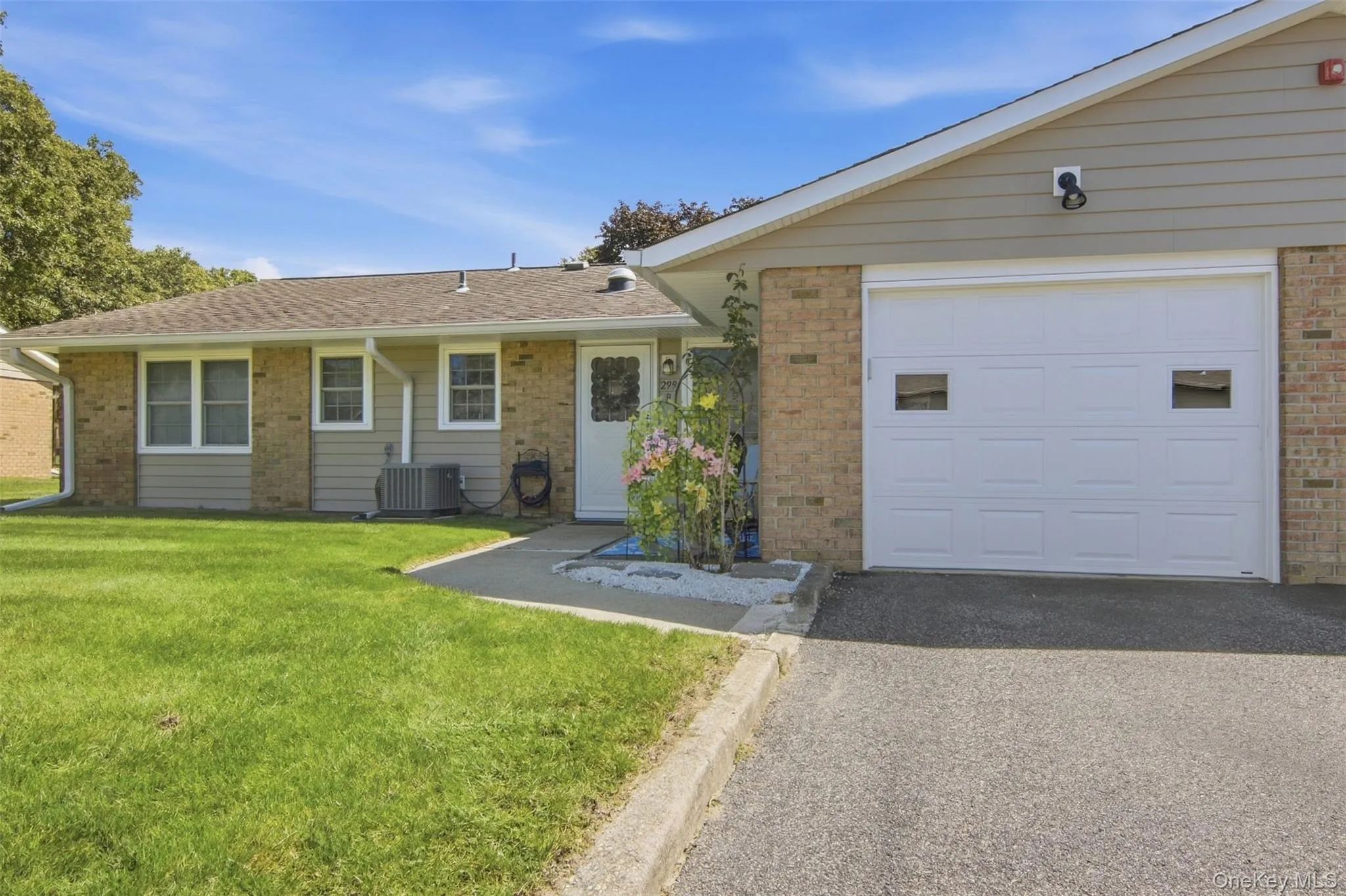 299 Cardiff Court, Brookhaven, NY, 2 Bedrooms Bedrooms, 6 Rooms Rooms,2 BathroomsBathrooms,Residential,For Rent,Cardiff,0,1050738 299 Cardiff Court, Brookhaven, NY, 2 Bedrooms Bedrooms, 6 Rooms Rooms,2 BathroomsBathrooms,Residential,For Rent,Cardiff,0,1050738