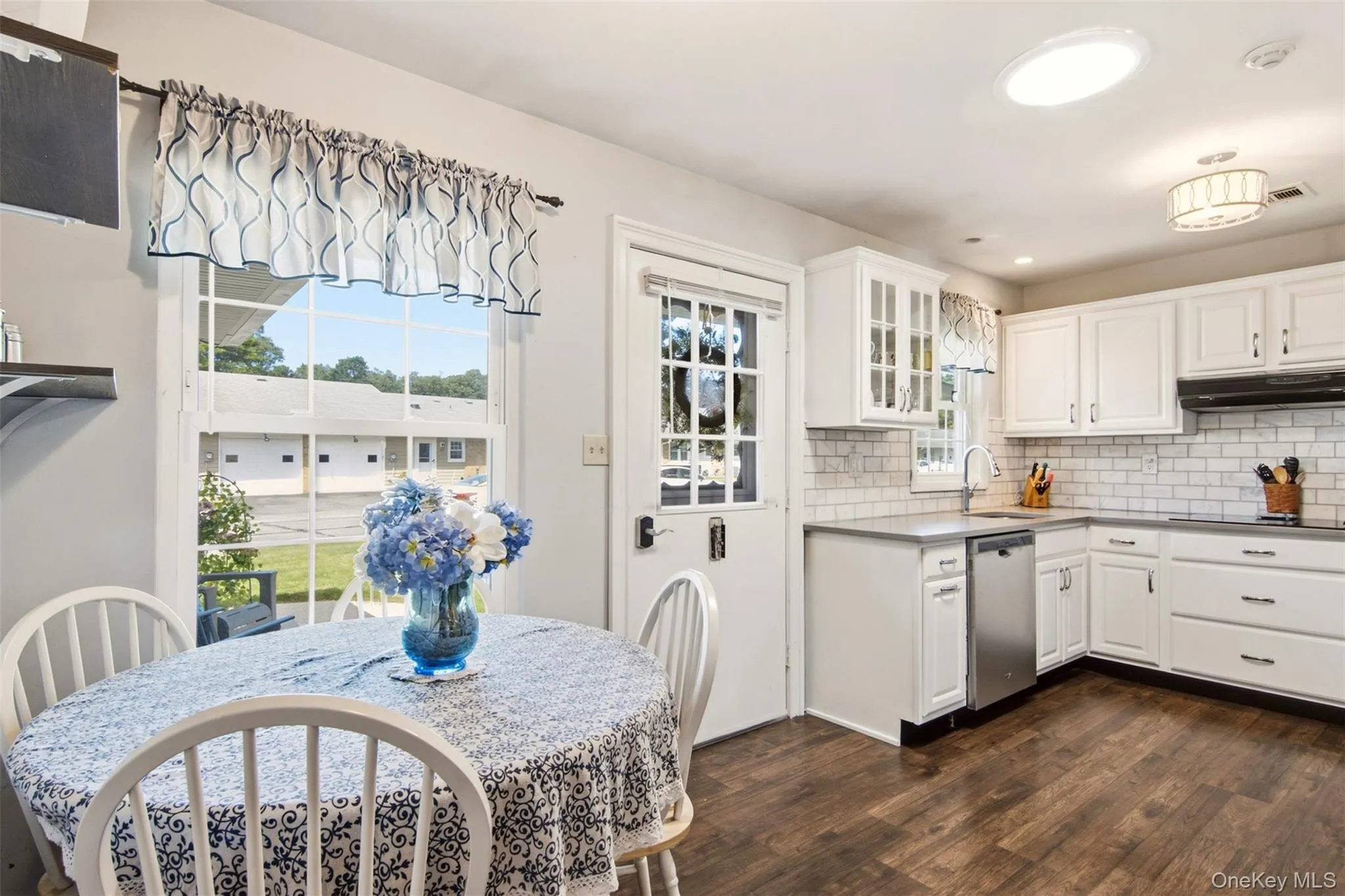 299 Cardiff Court, Brookhaven, NY, 2 Bedrooms Bedrooms, 6 Rooms Rooms,2 BathroomsBathrooms,Residential,For Rent,Cardiff,0,1050738 299 Cardiff Court, Brookhaven, NY, 2 Bedrooms Bedrooms, 6 Rooms Rooms,2 BathroomsBathrooms,Residential,For Rent,Cardiff,0,1050738