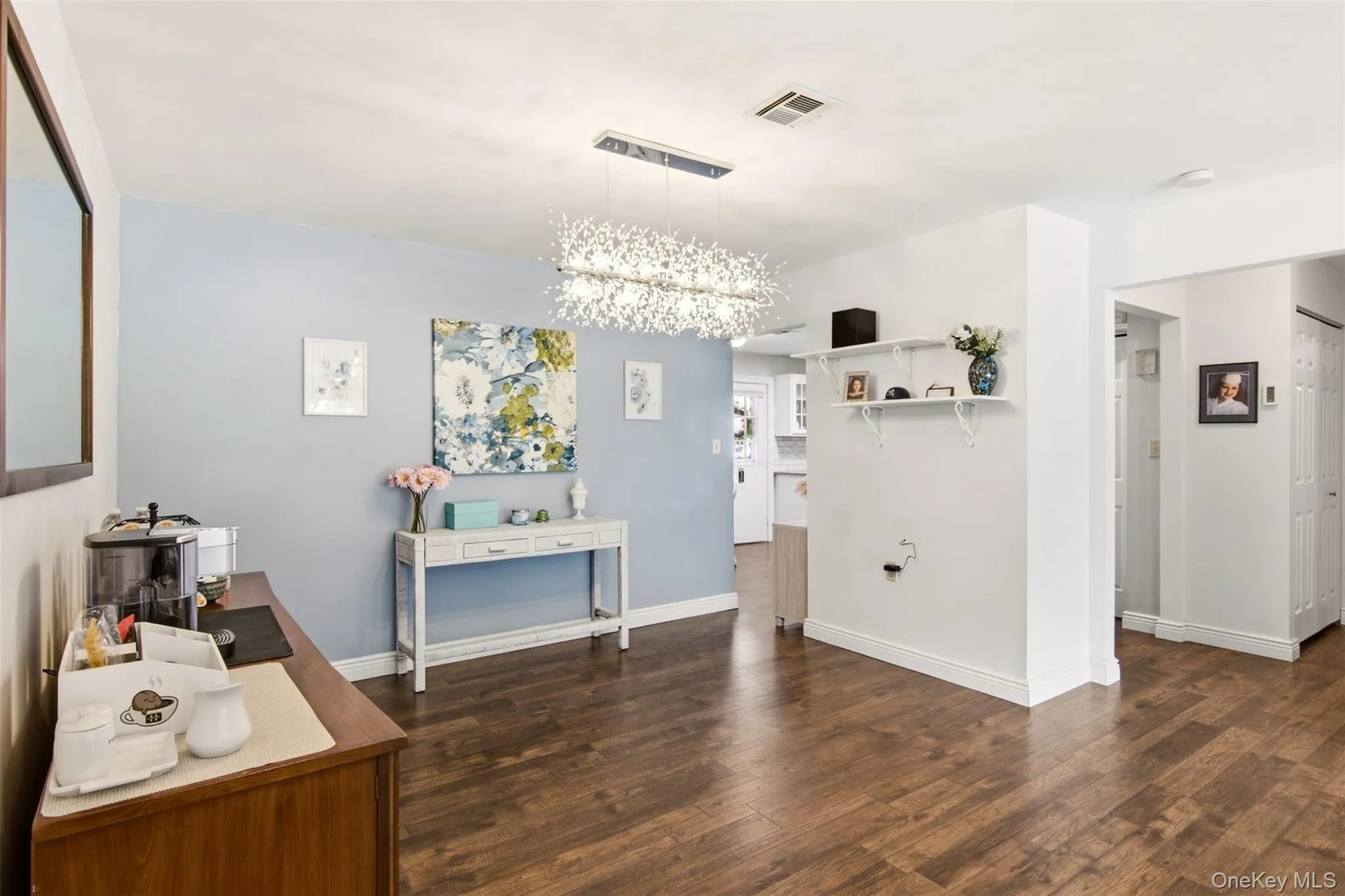 299 Cardiff Court, Brookhaven, NY, 2 Bedrooms Bedrooms, 6 Rooms Rooms,2 BathroomsBathrooms,Residential,For Rent,Cardiff,0,1050738 299 Cardiff Court, Brookhaven, NY, 2 Bedrooms Bedrooms, 6 Rooms Rooms,2 BathroomsBathrooms,Residential,For Rent,Cardiff,0,1050738