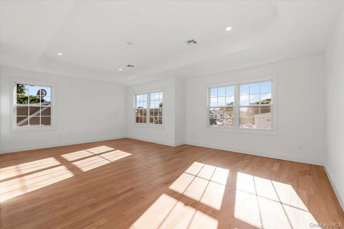 331 Orchid Road, Hempstead, NY, 5 Bedrooms Bedrooms, 12 Rooms Rooms,3 BathroomsBathrooms,Residential,For Rent,Orchid,0,1050742 331 Orchid Road, Hempstead, NY, 5 Bedrooms Bedrooms, 12 Rooms Rooms,3 BathroomsBathrooms,Residential,For Rent,Orchid,0,1050742