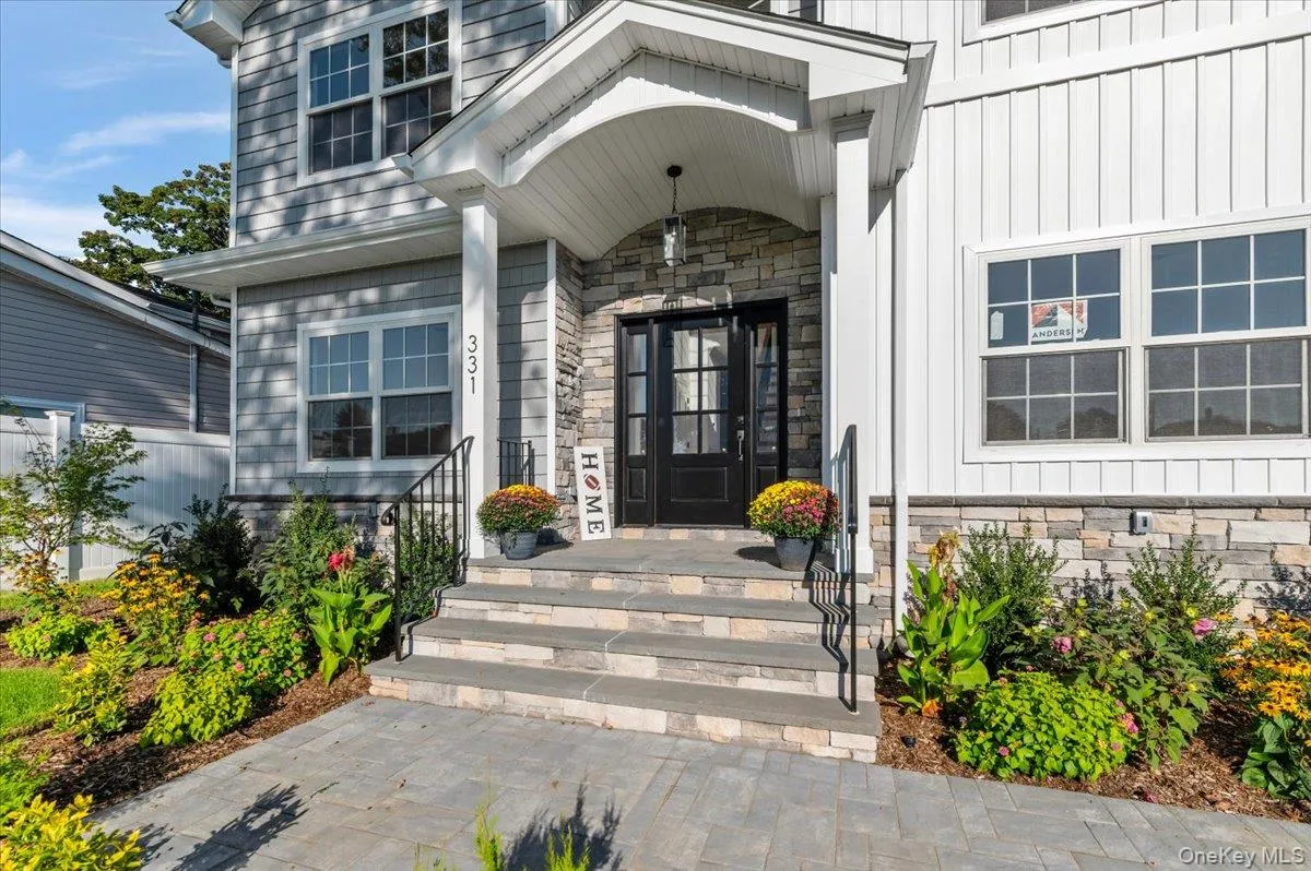 331 Orchid Road, Hempstead, NY, 5 Bedrooms Bedrooms, 12 Rooms Rooms,3 BathroomsBathrooms,Residential,For Rent,Orchid,0,1050742 331 Orchid Road, Hempstead, NY, 5 Bedrooms Bedrooms, 12 Rooms Rooms,3 BathroomsBathrooms,Residential,For Rent,Orchid,0,1050742