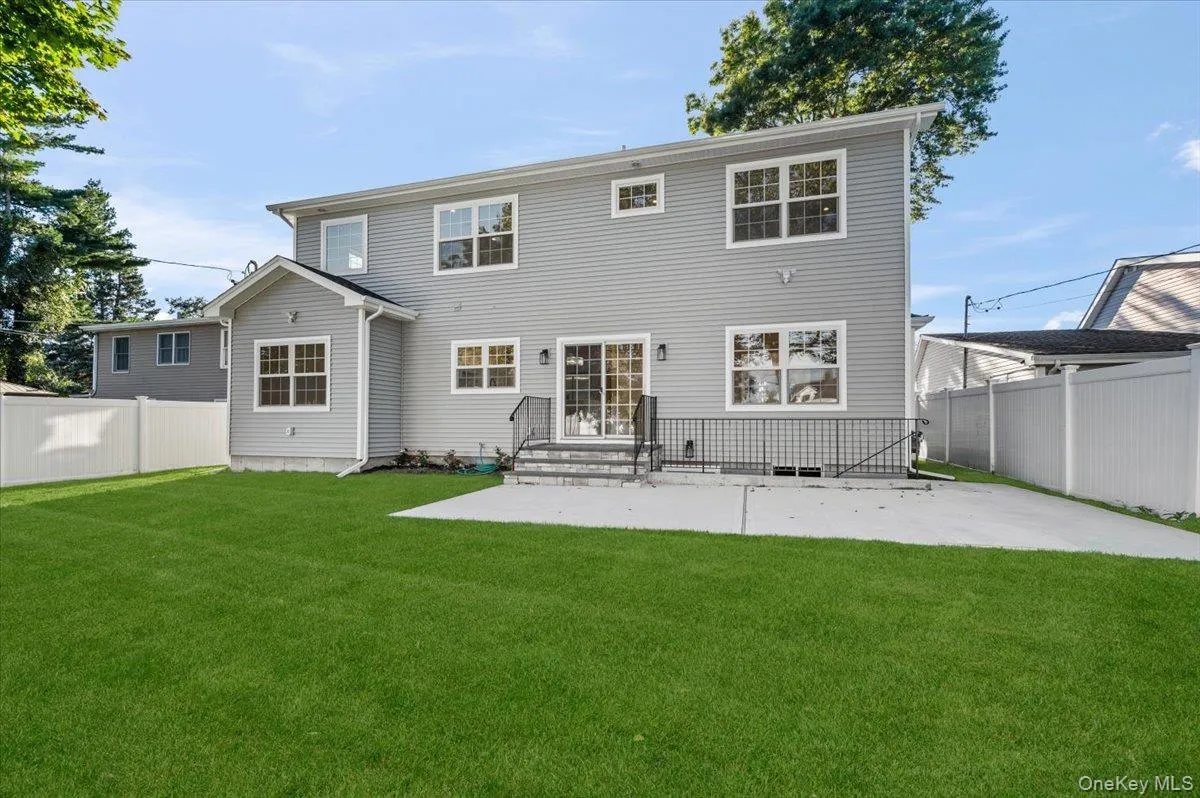 331 Orchid Road, Hempstead, NY, 5 Bedrooms Bedrooms, 12 Rooms Rooms,3 BathroomsBathrooms,Residential,For Rent,Orchid,0,1050742 331 Orchid Road, Hempstead, NY, 5 Bedrooms Bedrooms, 12 Rooms Rooms,3 BathroomsBathrooms,Residential,For Rent,Orchid,0,1050742