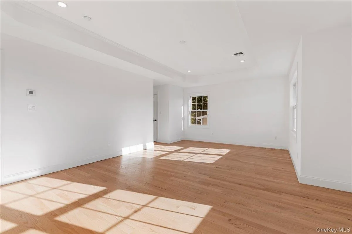 331 Orchid Road, Hempstead, NY, 5 Bedrooms Bedrooms, 12 Rooms Rooms,3 BathroomsBathrooms,Residential,For Rent,Orchid,0,1050742 331 Orchid Road, Hempstead, NY, 5 Bedrooms Bedrooms, 12 Rooms Rooms,3 BathroomsBathrooms,Residential,For Rent,Orchid,0,1050742