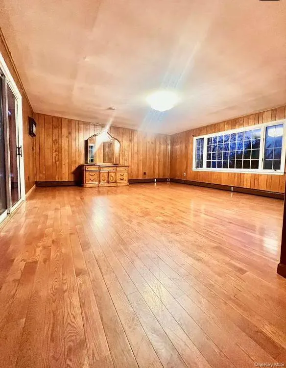 129 Linden Lane, Monroe, NY, 4 Bedrooms Bedrooms, 9 Rooms Rooms,3 BathroomsBathrooms,Residential,For Rent,Linden,0,1050748 129 Linden Lane, Monroe, NY, 4 Bedrooms Bedrooms, 9 Rooms Rooms,3 BathroomsBathrooms,Residential,For Rent,Linden,0,1050748
