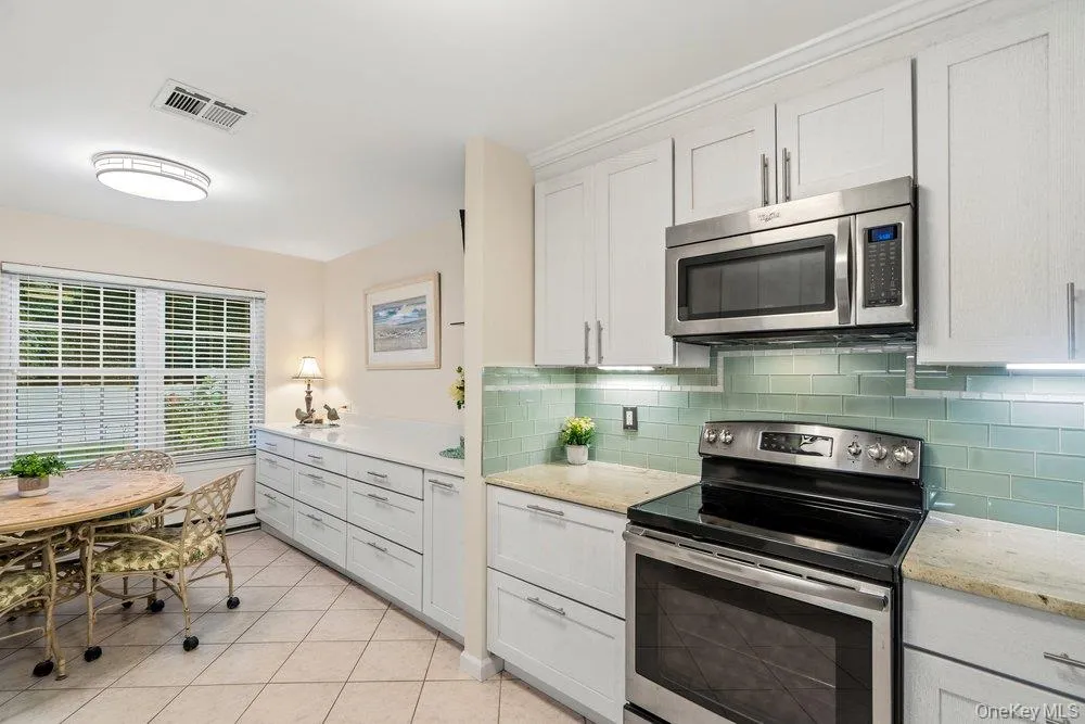 21 Revere Drive, Islip, NY, 2 Bedrooms Bedrooms, 5 Rooms Rooms,2 BathroomsBathrooms,Residential Lease,For Rent,Revere,0,1050753 21 Revere Drive, Islip, NY, 2 Bedrooms Bedrooms, 5 Rooms Rooms,2 BathroomsBathrooms,Residential Lease,For Rent,Revere,0,1050753