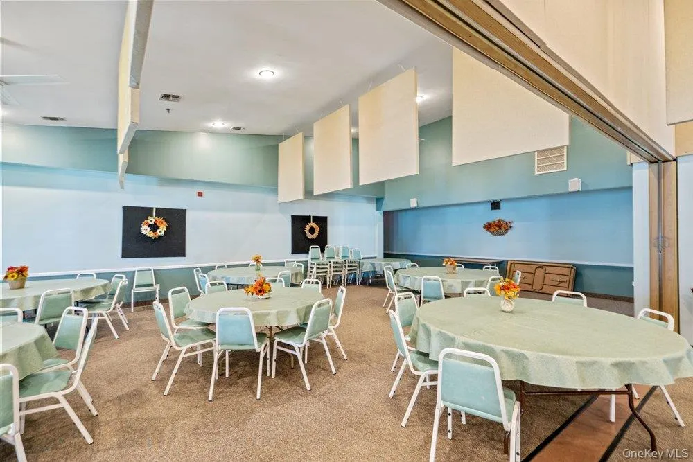 21 Revere Drive, Islip, NY, 2 Bedrooms Bedrooms, 5 Rooms Rooms,2 BathroomsBathrooms,Residential Lease,For Rent,Revere,0,1050753 21 Revere Drive, Islip, NY, 2 Bedrooms Bedrooms, 5 Rooms Rooms,2 BathroomsBathrooms,Residential Lease,For Rent,Revere,0,1050753