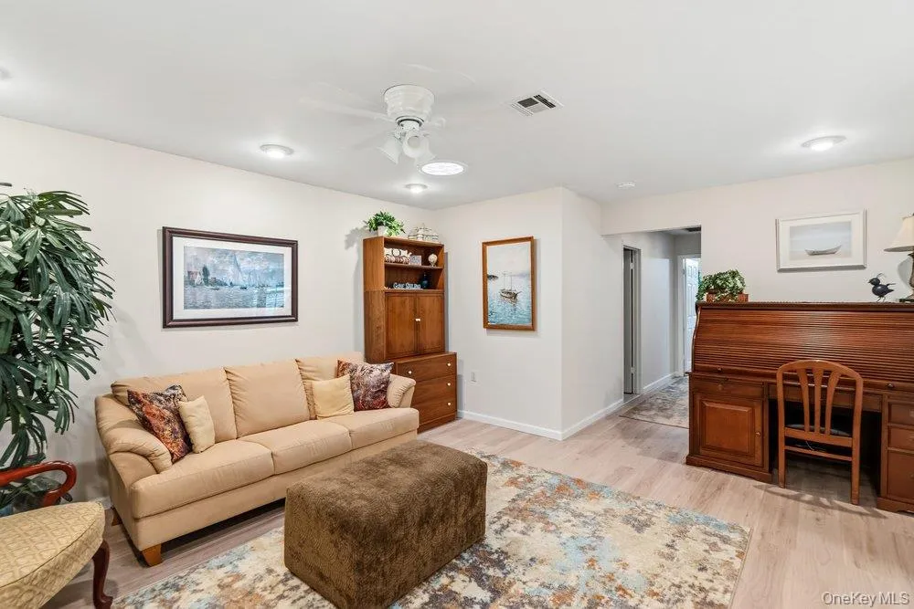 21 Revere Drive, Islip, NY, 2 Bedrooms Bedrooms, 5 Rooms Rooms,2 BathroomsBathrooms,Residential Lease,For Rent,Revere,0,1050753 21 Revere Drive, Islip, NY, 2 Bedrooms Bedrooms, 5 Rooms Rooms,2 BathroomsBathrooms,Residential Lease,For Rent,Revere,0,1050753