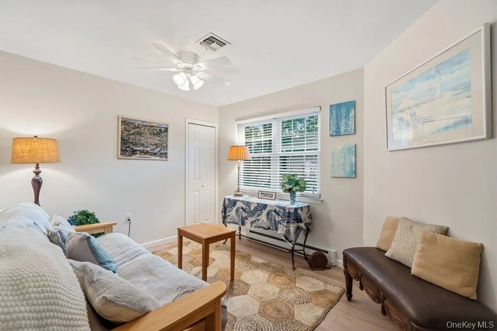 21 Revere Drive, Islip, NY, 2 Bedrooms Bedrooms, 5 Rooms Rooms,2 BathroomsBathrooms,Residential Lease,For Rent,Revere,0,1050753 21 Revere Drive, Islip, NY, 2 Bedrooms Bedrooms, 5 Rooms Rooms,2 BathroomsBathrooms,Residential Lease,For Rent,Revere,0,1050753