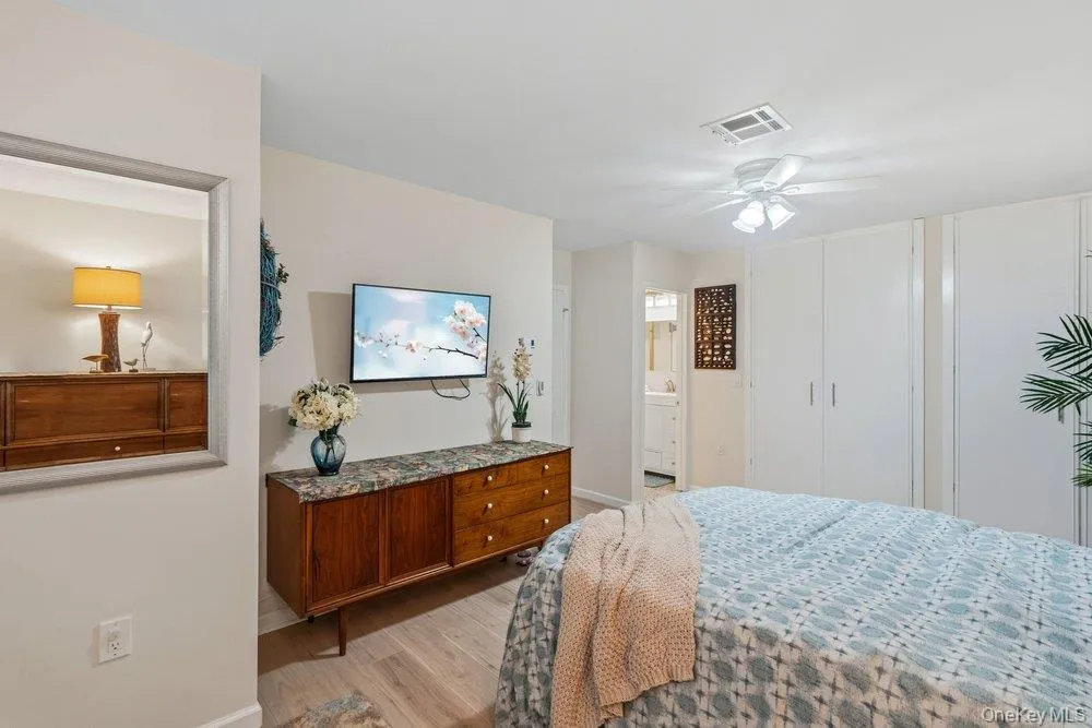 21 Revere Drive, Islip, NY, 2 Bedrooms Bedrooms, 5 Rooms Rooms,2 BathroomsBathrooms,Residential Lease,For Rent,Revere,0,1050753 21 Revere Drive, Islip, NY, 2 Bedrooms Bedrooms, 5 Rooms Rooms,2 BathroomsBathrooms,Residential Lease,For Rent,Revere,0,1050753