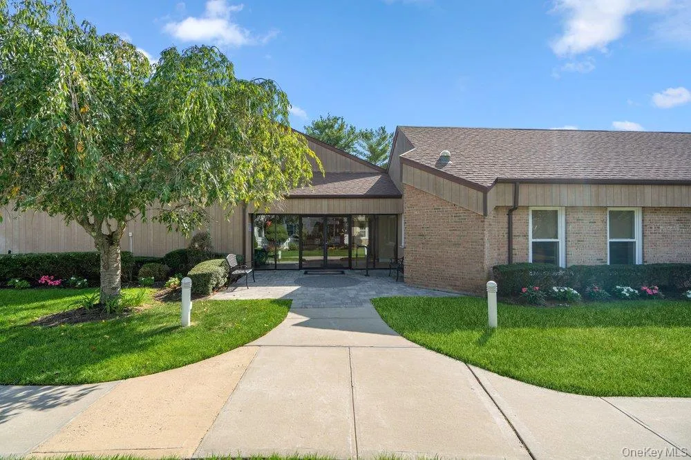 21 Revere Drive, Islip, NY, 2 Bedrooms Bedrooms, 5 Rooms Rooms,2 BathroomsBathrooms,Residential Lease,For Rent,Revere,0,1050753 21 Revere Drive, Islip, NY, 2 Bedrooms Bedrooms, 5 Rooms Rooms,2 BathroomsBathrooms,Residential Lease,For Rent,Revere,0,1050753
