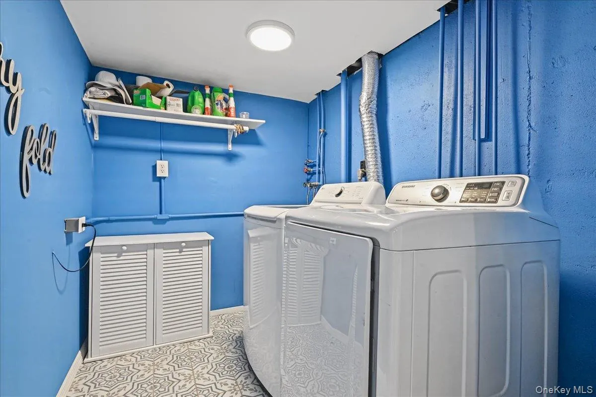 698 Edgewood Drive, Hempstead, NY, 3 Bedrooms Bedrooms, 6 Rooms Rooms,2 BathroomsBathrooms,Residential,For Rent,Edgewood,0,1050757 698 Edgewood Drive, Hempstead, NY, 3 Bedrooms Bedrooms, 6 Rooms Rooms,2 BathroomsBathrooms,Residential,For Rent,Edgewood,0,1050757