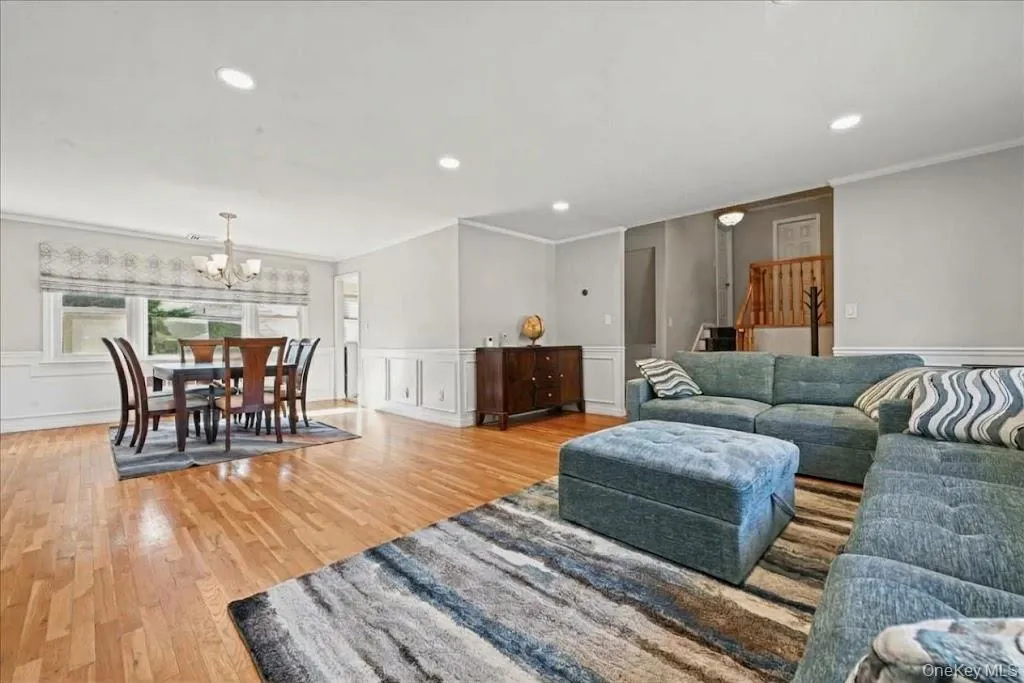 698 Edgewood Drive, Hempstead, NY, 3 Bedrooms Bedrooms, 6 Rooms Rooms,2 BathroomsBathrooms,Residential,For Rent,Edgewood,0,1050757 698 Edgewood Drive, Hempstead, NY, 3 Bedrooms Bedrooms, 6 Rooms Rooms,2 BathroomsBathrooms,Residential,For Rent,Edgewood,0,1050757