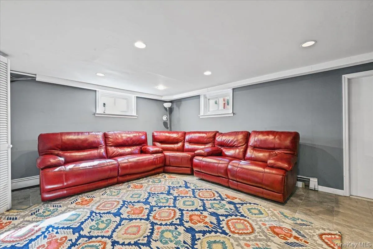 698 Edgewood Drive, Hempstead, NY, 3 Bedrooms Bedrooms, 6 Rooms Rooms,2 BathroomsBathrooms,Residential,For Rent,Edgewood,0,1050757 698 Edgewood Drive, Hempstead, NY, 3 Bedrooms Bedrooms, 6 Rooms Rooms,2 BathroomsBathrooms,Residential,For Rent,Edgewood,0,1050757