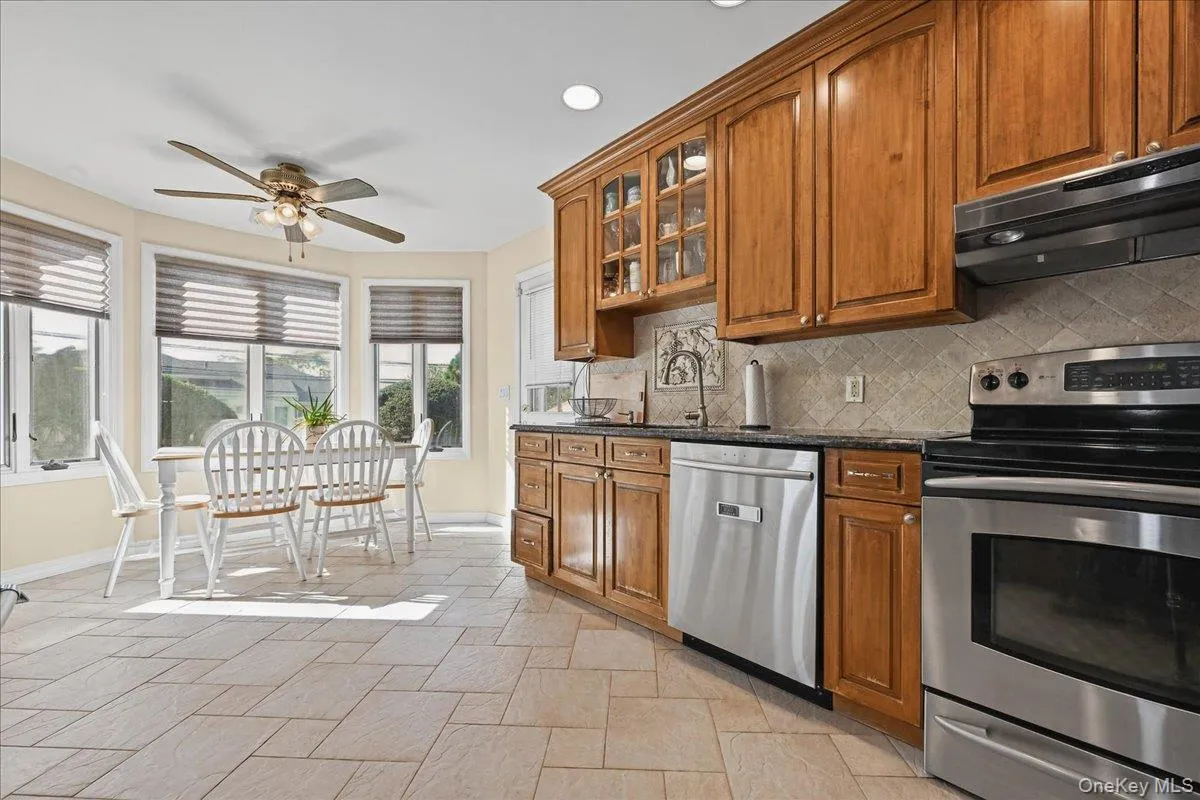 698 Edgewood Drive, Hempstead, NY, 3 Bedrooms Bedrooms, 6 Rooms Rooms,2 BathroomsBathrooms,Residential,For Rent,Edgewood,0,1050757 698 Edgewood Drive, Hempstead, NY, 3 Bedrooms Bedrooms, 6 Rooms Rooms,2 BathroomsBathrooms,Residential,For Rent,Edgewood,0,1050757