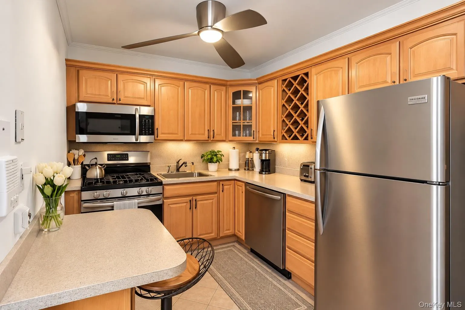 370 Broadway, Long Beach, NY, 2 Rooms Rooms,1 BathroomBathrooms,Residential,For Rent,Broadway,0,1050759 370 Broadway, Long Beach, NY, 2 Rooms Rooms,1 BathroomBathrooms,Residential,For Rent,Broadway,0,1050759
