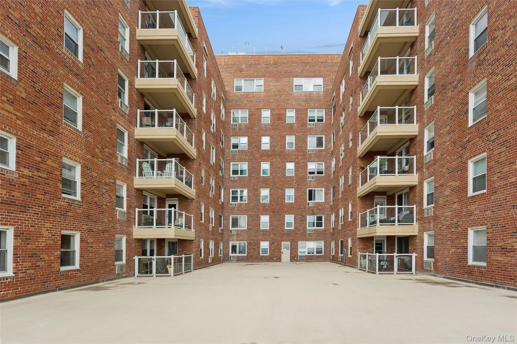 370 Broadway, Long Beach, NY, 2 Rooms Rooms,1 BathroomBathrooms,Residential,For Rent,Broadway,0,1050759 370 Broadway, Long Beach, NY, 2 Rooms Rooms,1 BathroomBathrooms,Residential,For Rent,Broadway,0,1050759