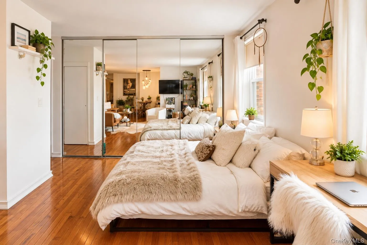 370 Broadway, Long Beach, NY, 2 Rooms Rooms,1 BathroomBathrooms,Residential,For Rent,Broadway,0,1050759 370 Broadway, Long Beach, NY, 2 Rooms Rooms,1 BathroomBathrooms,Residential,For Rent,Broadway,0,1050759