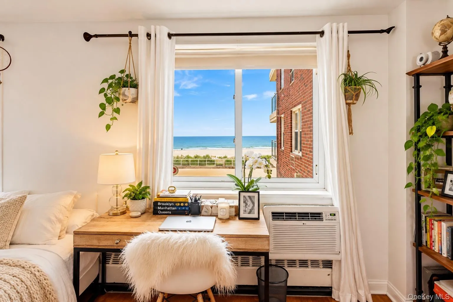 370 Broadway, Long Beach, NY, 2 Rooms Rooms,1 BathroomBathrooms,Residential,For Rent,Broadway,0,1050759 370 Broadway, Long Beach, NY, 2 Rooms Rooms,1 BathroomBathrooms,Residential,For Rent,Broadway,0,1050759