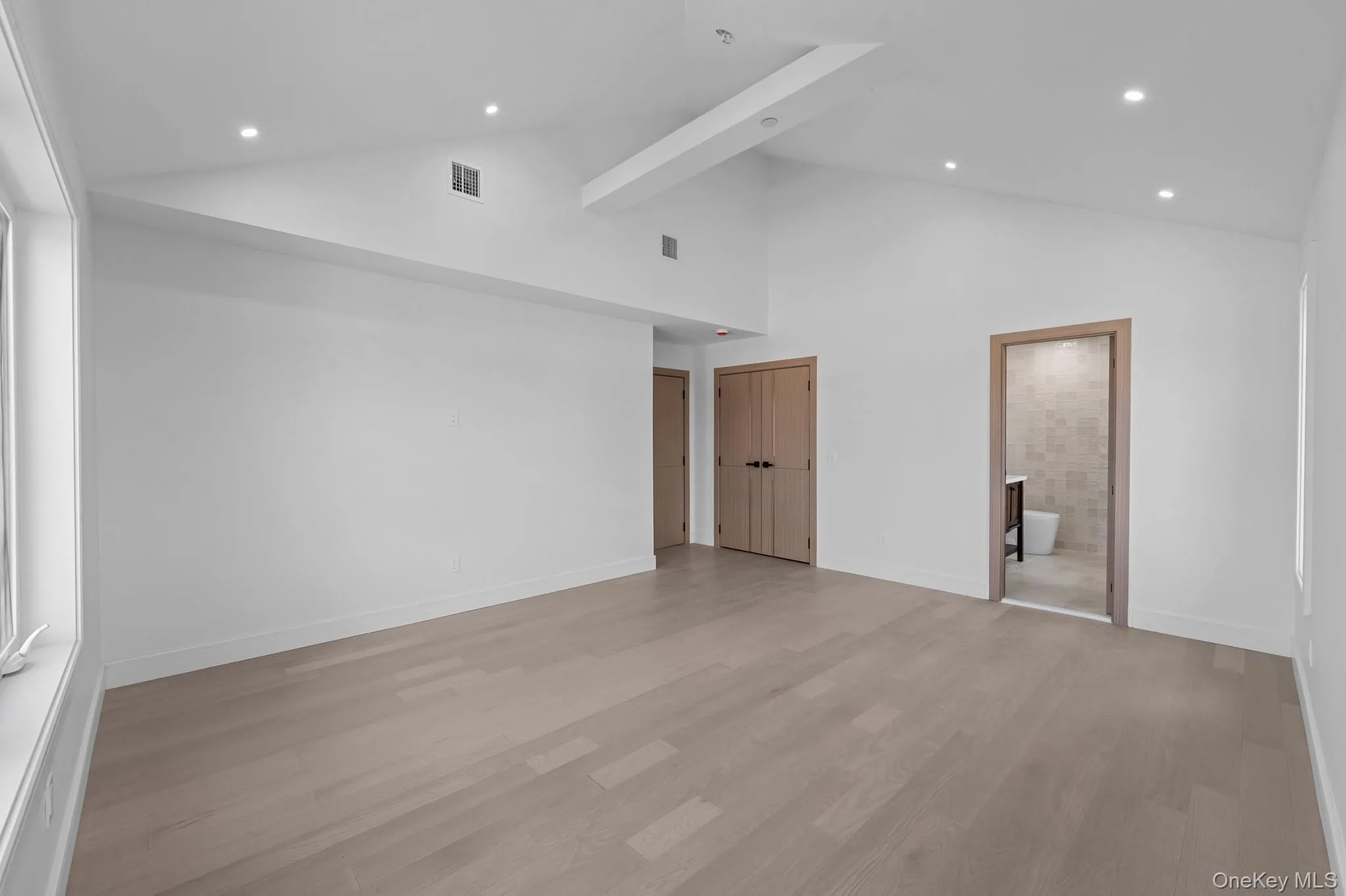 3453 Ocean Avenue, Hempstead, NY, 6 Bedrooms Bedrooms, 19 Rooms Rooms,4 BathroomsBathrooms,Residential,For Rent,Ocean,0,1050760 3453 Ocean Avenue, Hempstead, NY, 6 Bedrooms Bedrooms, 19 Rooms Rooms,4 BathroomsBathrooms,Residential,For Rent,Ocean,0,1050760