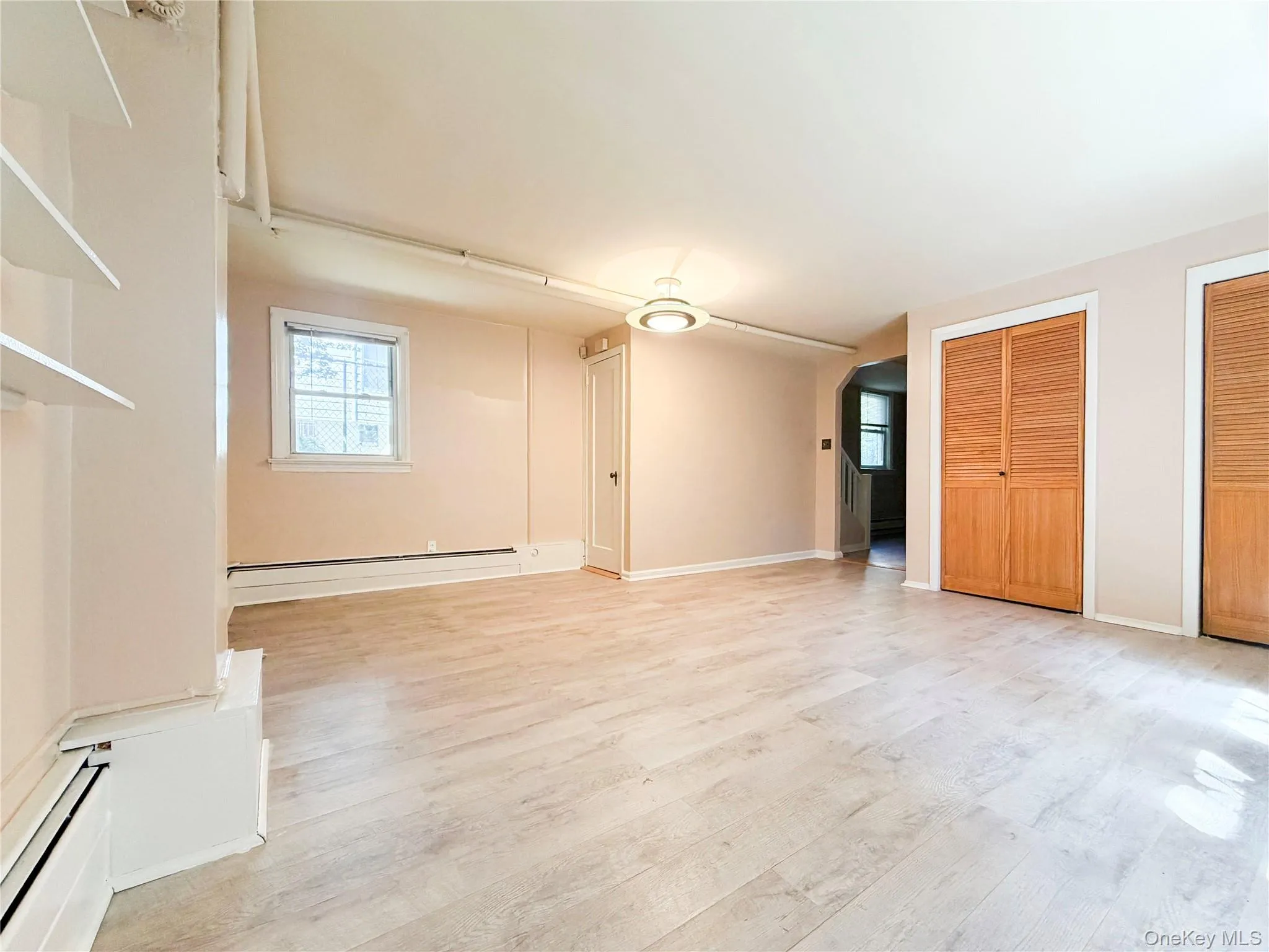 1941 Yates Avenue, New York, NY, 3 Bedrooms Bedrooms, 8 Rooms Rooms,2 BathroomsBathrooms,Residential,For Rent,Yates,0,1050772 1941 Yates Avenue, New York, NY, 3 Bedrooms Bedrooms, 8 Rooms Rooms,2 BathroomsBathrooms,Residential,For Rent,Yates,0,1050772