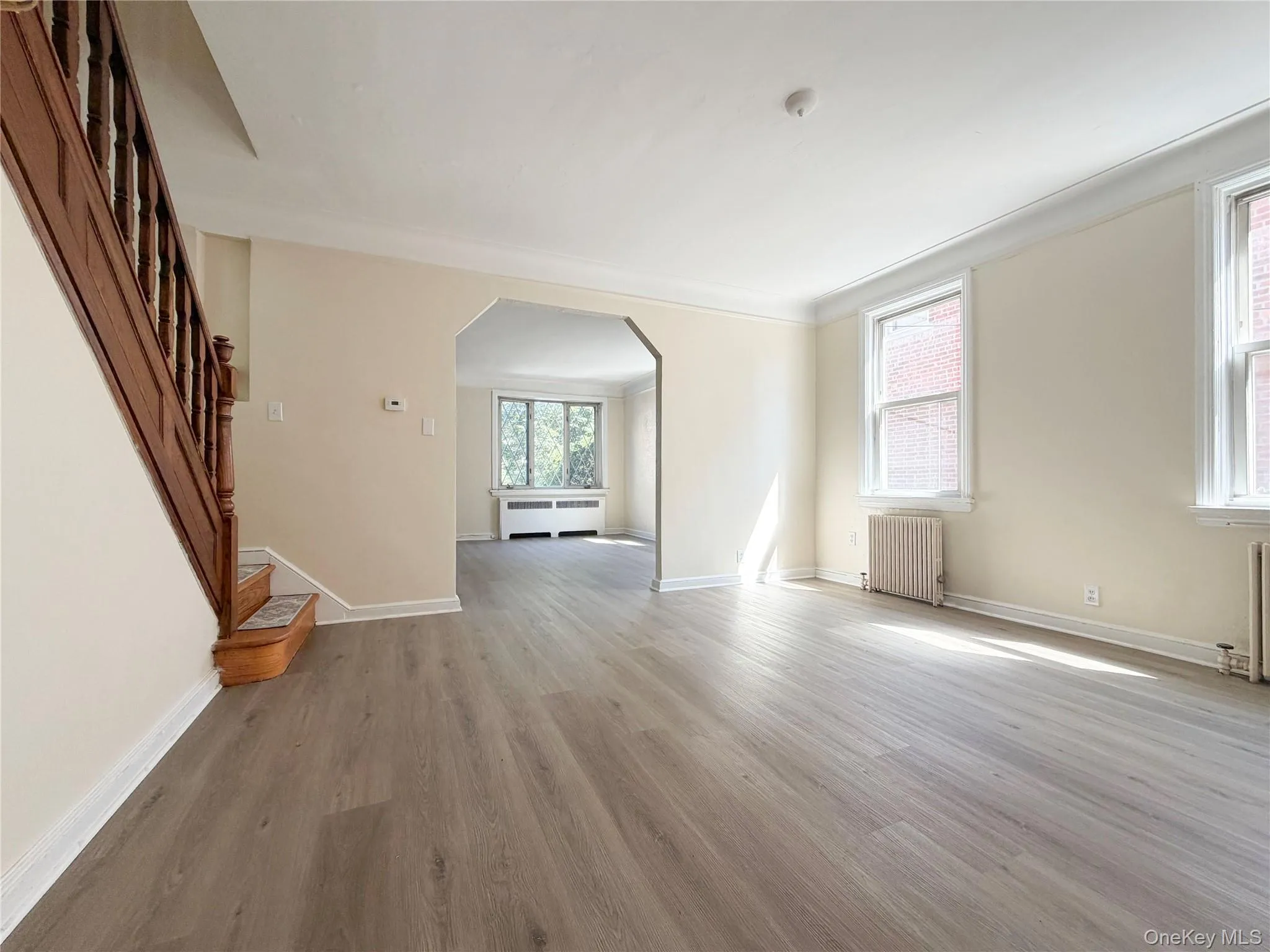 1941 Yates Avenue, New York, NY, 3 Bedrooms Bedrooms, 8 Rooms Rooms,2 BathroomsBathrooms,Residential,For Rent,Yates,0,1050772 1941 Yates Avenue, New York, NY, 3 Bedrooms Bedrooms, 8 Rooms Rooms,2 BathroomsBathrooms,Residential,For Rent,Yates,0,1050772