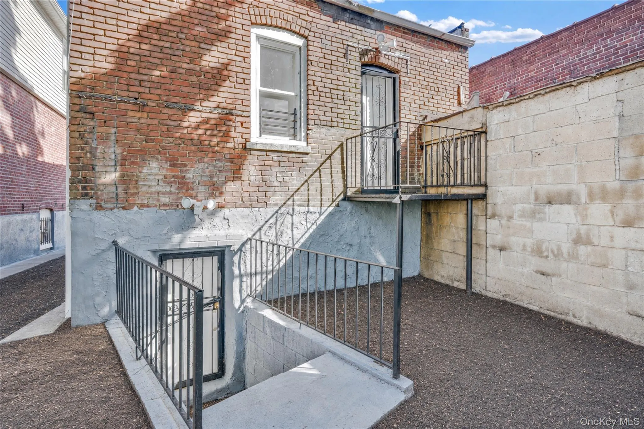 157-14 110th Avenue, New York, NY, 2 Bedrooms Bedrooms, 3 Rooms Rooms,2 BathroomsBathrooms,Residential,For Rent,110th,0,1050773 157-14 110th Avenue, New York, NY, 2 Bedrooms Bedrooms, 3 Rooms Rooms,2 BathroomsBathrooms,Residential,For Rent,110th,0,1050773