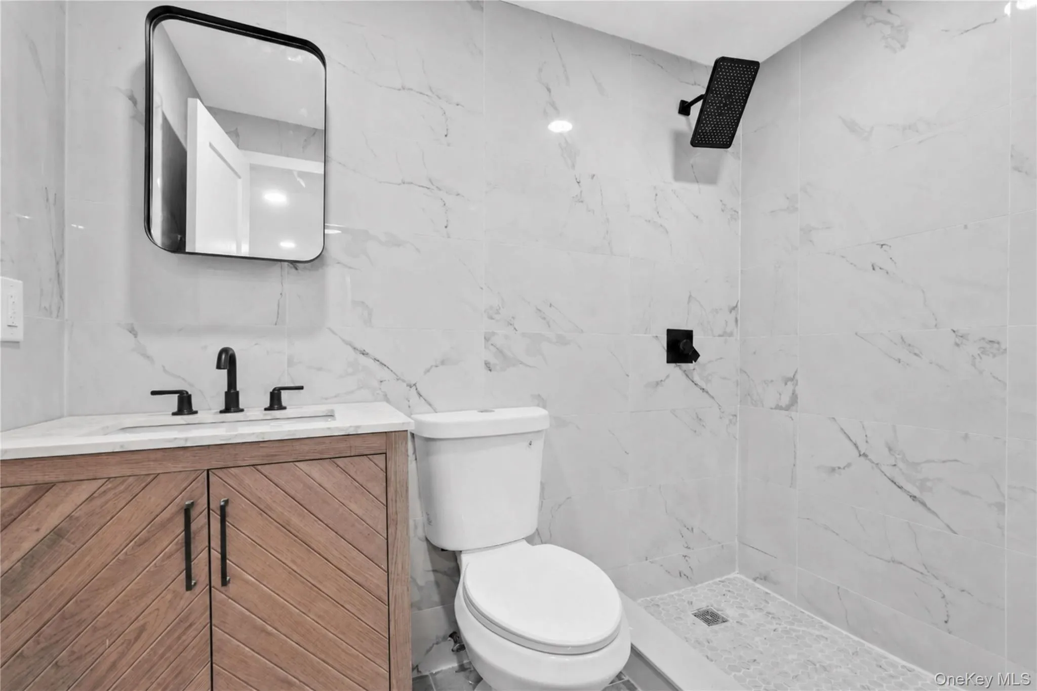 157-14 110th Avenue, New York, NY, 2 Bedrooms Bedrooms, 3 Rooms Rooms,2 BathroomsBathrooms,Residential,For Rent,110th,0,1050773 157-14 110th Avenue, New York, NY, 2 Bedrooms Bedrooms, 3 Rooms Rooms,2 BathroomsBathrooms,Residential,For Rent,110th,0,1050773