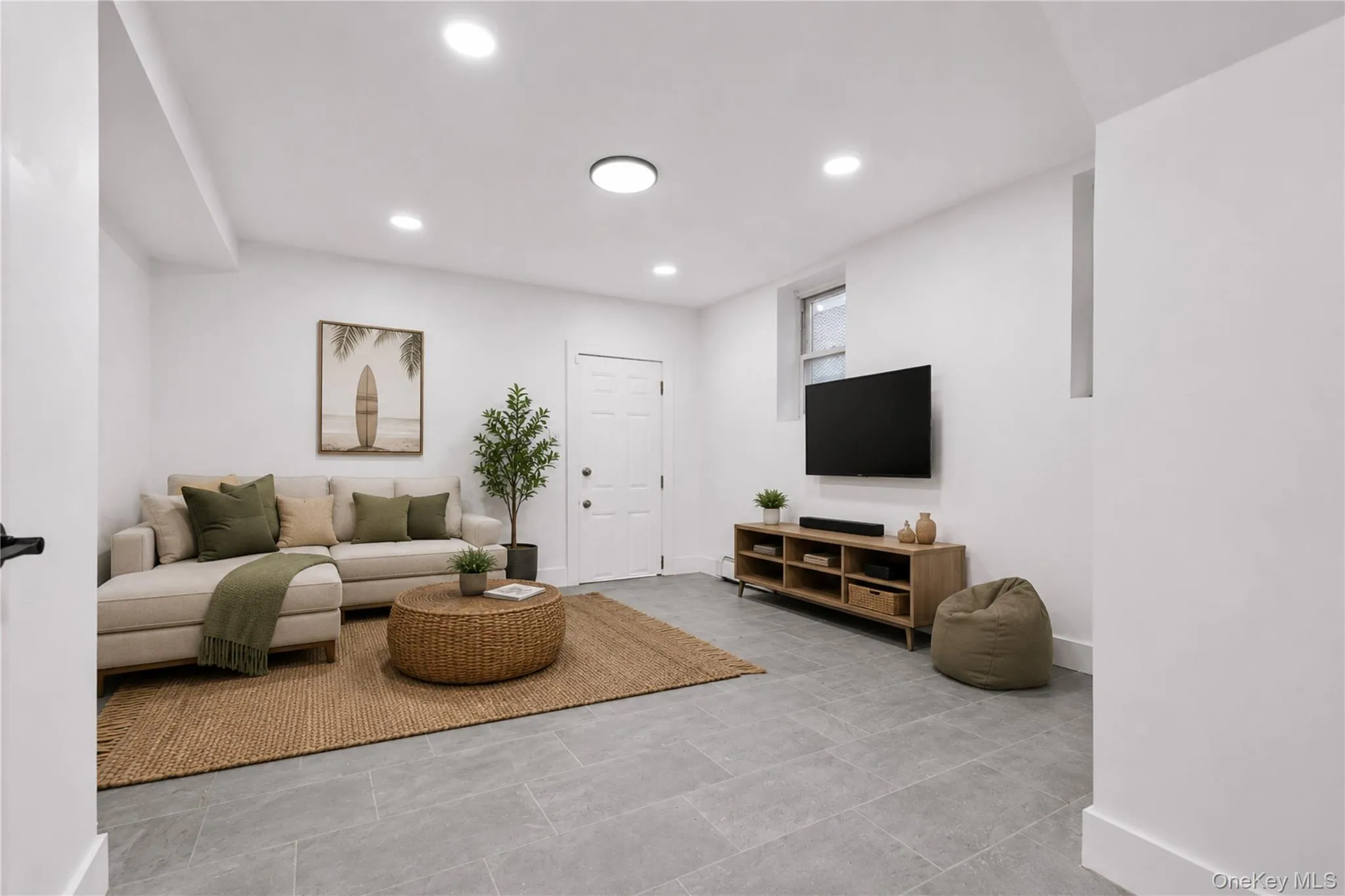 157-14 110th Avenue, New York, NY, 2 Bedrooms Bedrooms, 3 Rooms Rooms,2 BathroomsBathrooms,Residential,For Rent,110th,0,1050773 157-14 110th Avenue, New York, NY, 2 Bedrooms Bedrooms, 3 Rooms Rooms,2 BathroomsBathrooms,Residential,For Rent,110th,0,1050773