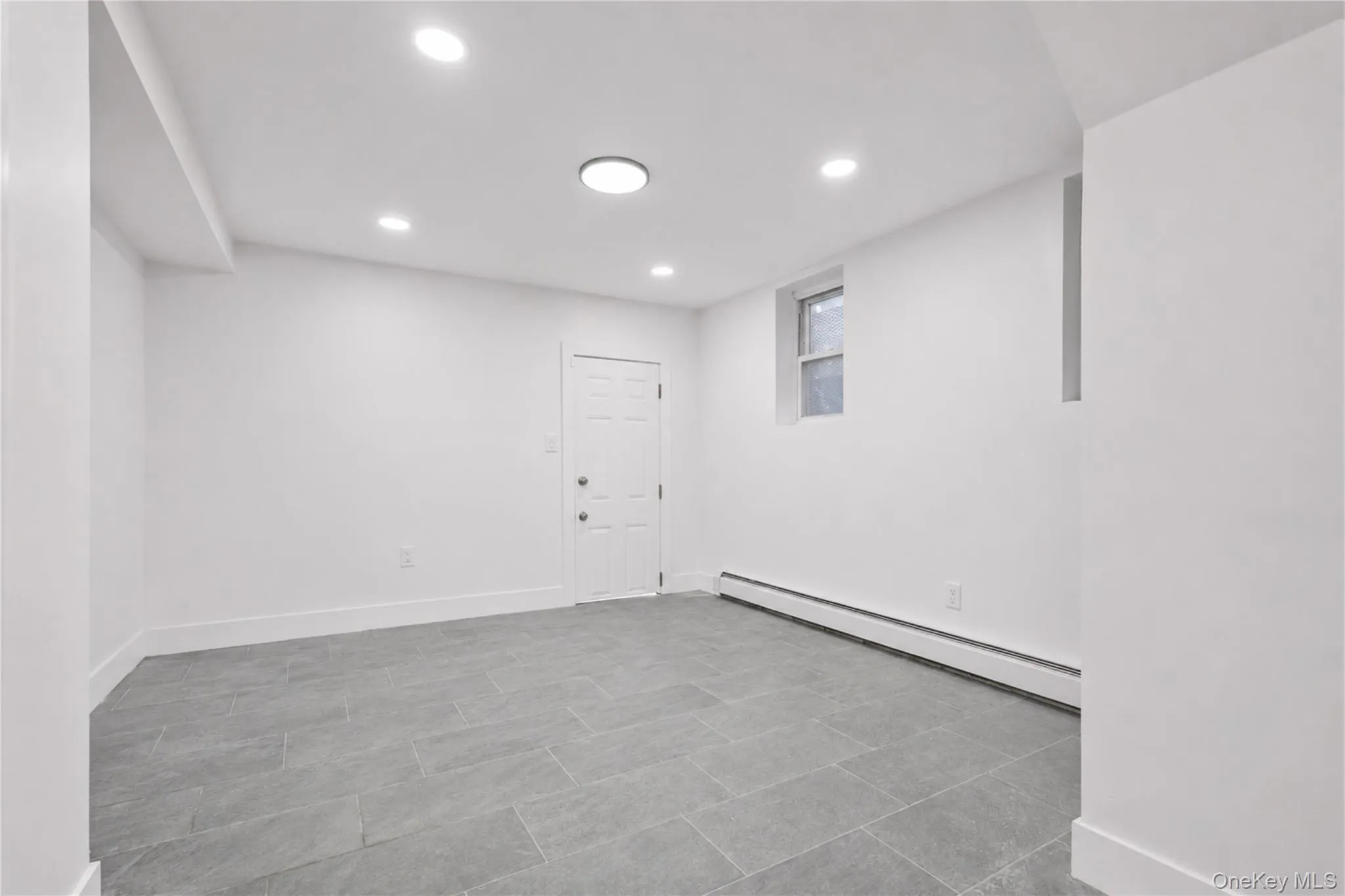 157-14 110th Avenue, New York, NY, 2 Bedrooms Bedrooms, 3 Rooms Rooms,2 BathroomsBathrooms,Residential,For Rent,110th,0,1050773 157-14 110th Avenue, New York, NY, 2 Bedrooms Bedrooms, 3 Rooms Rooms,2 BathroomsBathrooms,Residential,For Rent,110th,0,1050773