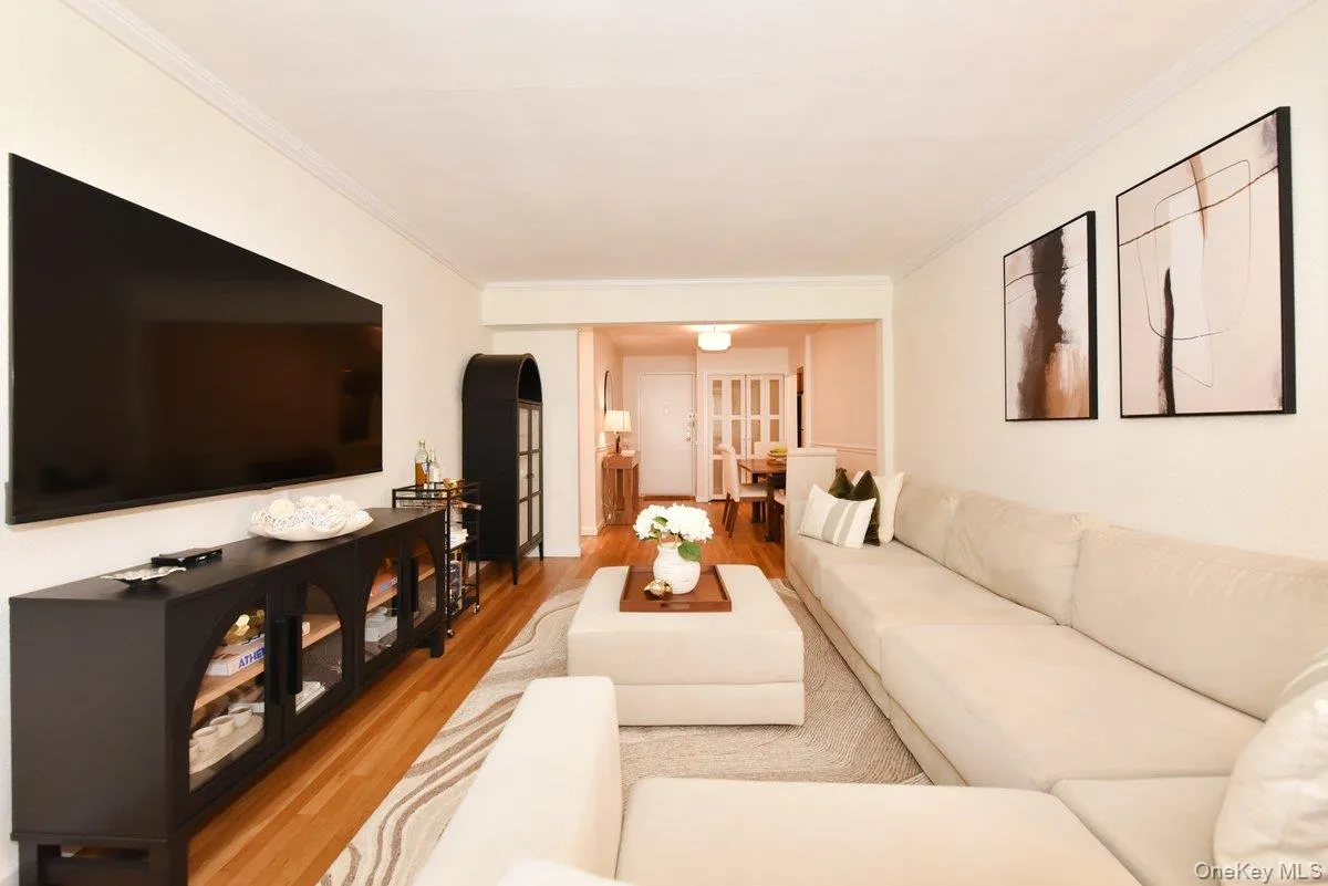 1 Birchwood Court, Hempstead, NY, 1 Bedroom Bedrooms, 4 Rooms Rooms,1 BathroomBathrooms,Residential,For Rent,Birchwood,0,1050778 1 Birchwood Court, Hempstead, NY, 1 Bedroom Bedrooms, 4 Rooms Rooms,1 BathroomBathrooms,Residential,For Rent,Birchwood,0,1050778