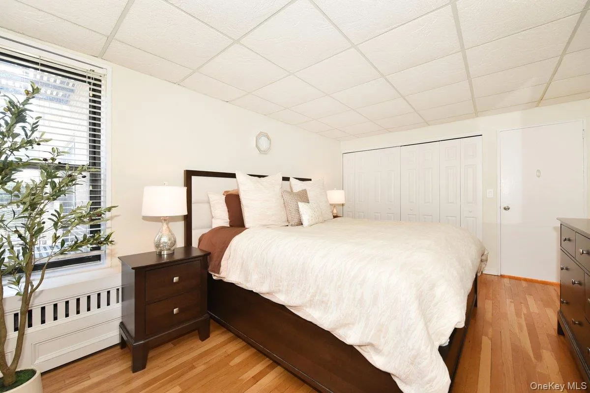 1 Birchwood Court, Hempstead, NY, 1 Bedroom Bedrooms, 4 Rooms Rooms,1 BathroomBathrooms,Residential,For Rent,Birchwood,0,1050778 1 Birchwood Court, Hempstead, NY, 1 Bedroom Bedrooms, 4 Rooms Rooms,1 BathroomBathrooms,Residential,For Rent,Birchwood,0,1050778