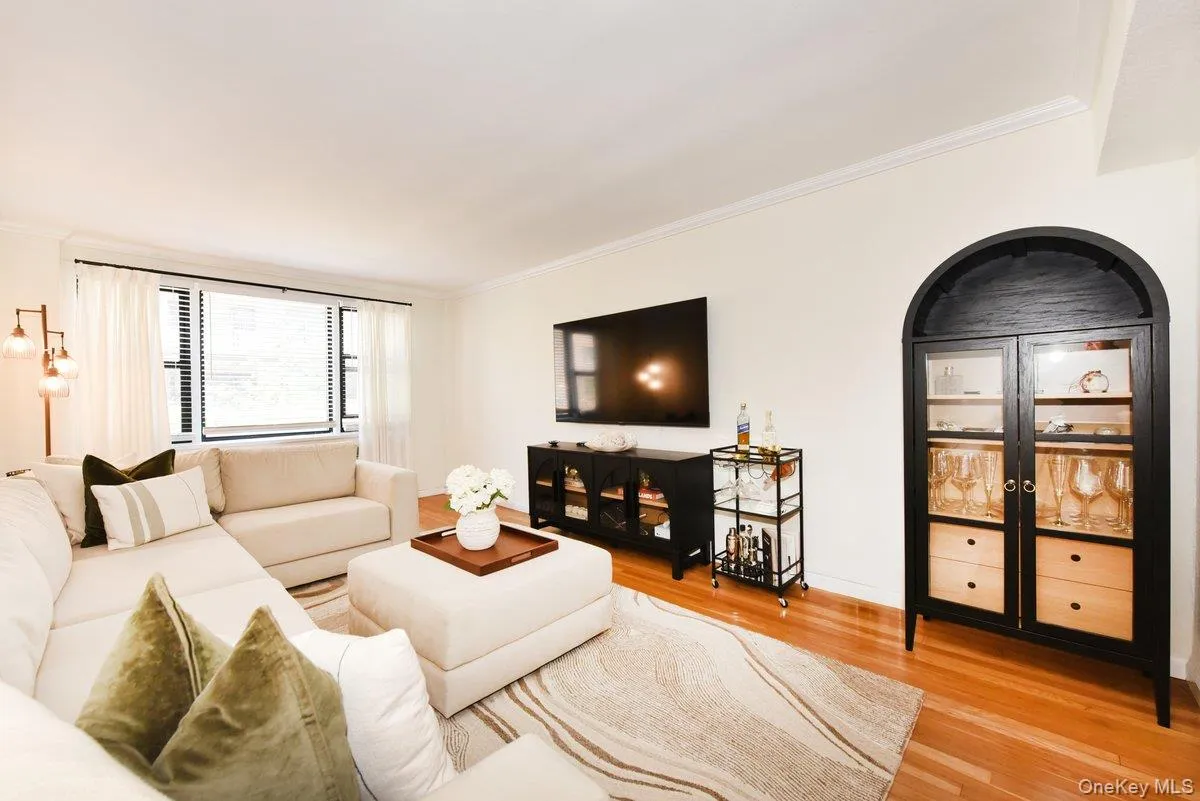 1 Birchwood Court, Hempstead, NY, 1 Bedroom Bedrooms, 4 Rooms Rooms,1 BathroomBathrooms,Residential,For Rent,Birchwood,0,1050778 1 Birchwood Court, Hempstead, NY, 1 Bedroom Bedrooms, 4 Rooms Rooms,1 BathroomBathrooms,Residential,For Rent,Birchwood,0,1050778