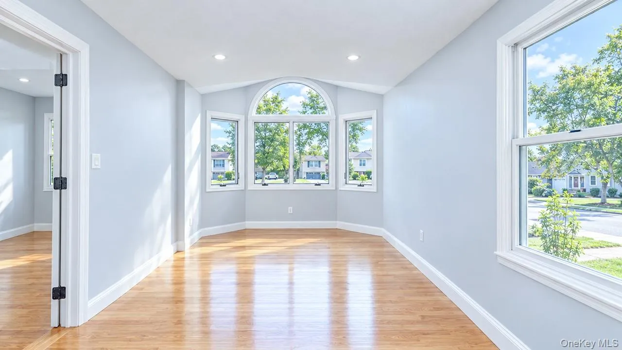 15 Coachman Lane, Hempstead, NY, 5 Bedrooms Bedrooms, 10 Rooms Rooms,4 BathroomsBathrooms,Residential,For Rent,Coachman,0,1050783 15 Coachman Lane, Hempstead, NY, 5 Bedrooms Bedrooms, 10 Rooms Rooms,4 BathroomsBathrooms,Residential,For Rent,Coachman,0,1050783
