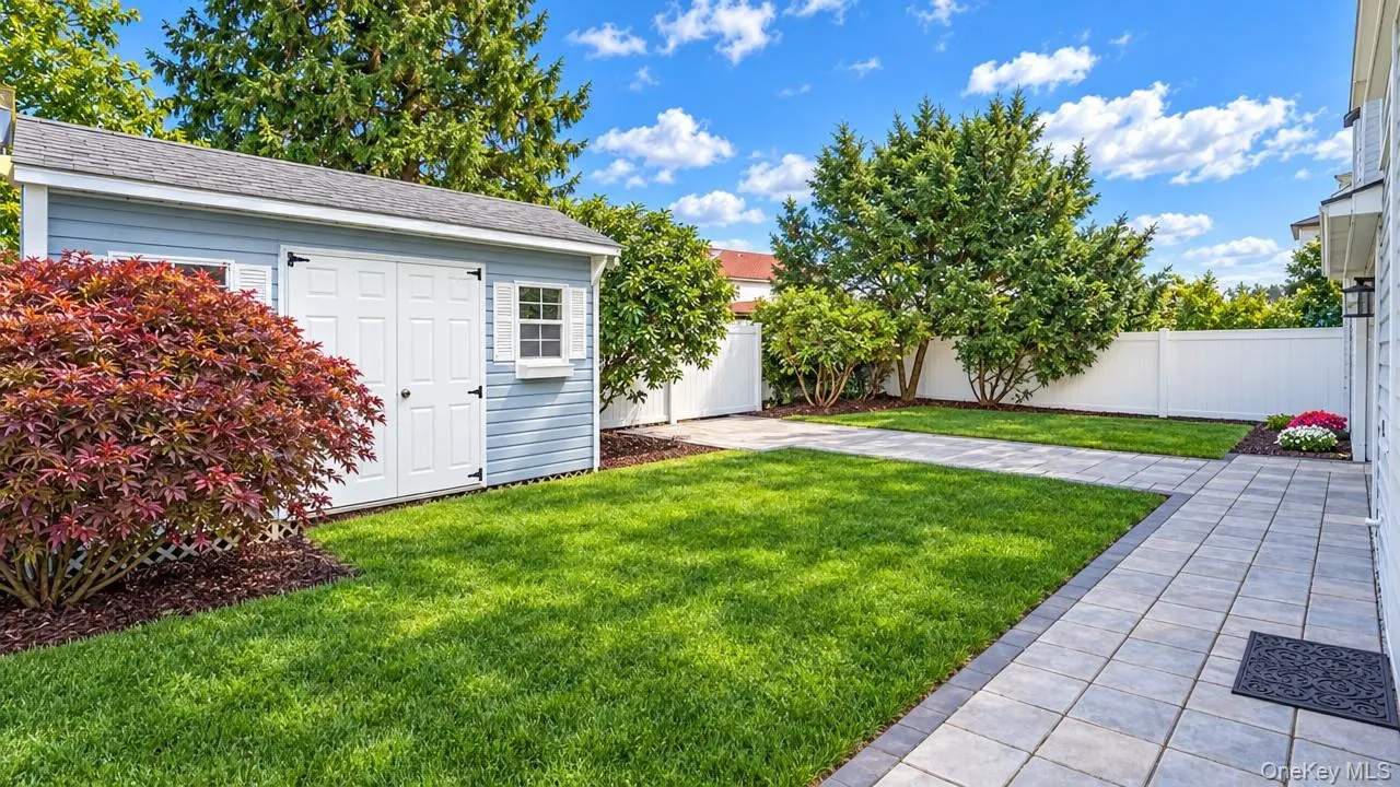 15 Coachman Lane, Hempstead, NY, 5 Bedrooms Bedrooms, 10 Rooms Rooms,4 BathroomsBathrooms,Residential,For Rent,Coachman,0,1050783 15 Coachman Lane, Hempstead, NY, 5 Bedrooms Bedrooms, 10 Rooms Rooms,4 BathroomsBathrooms,Residential,For Rent,Coachman,0,1050783