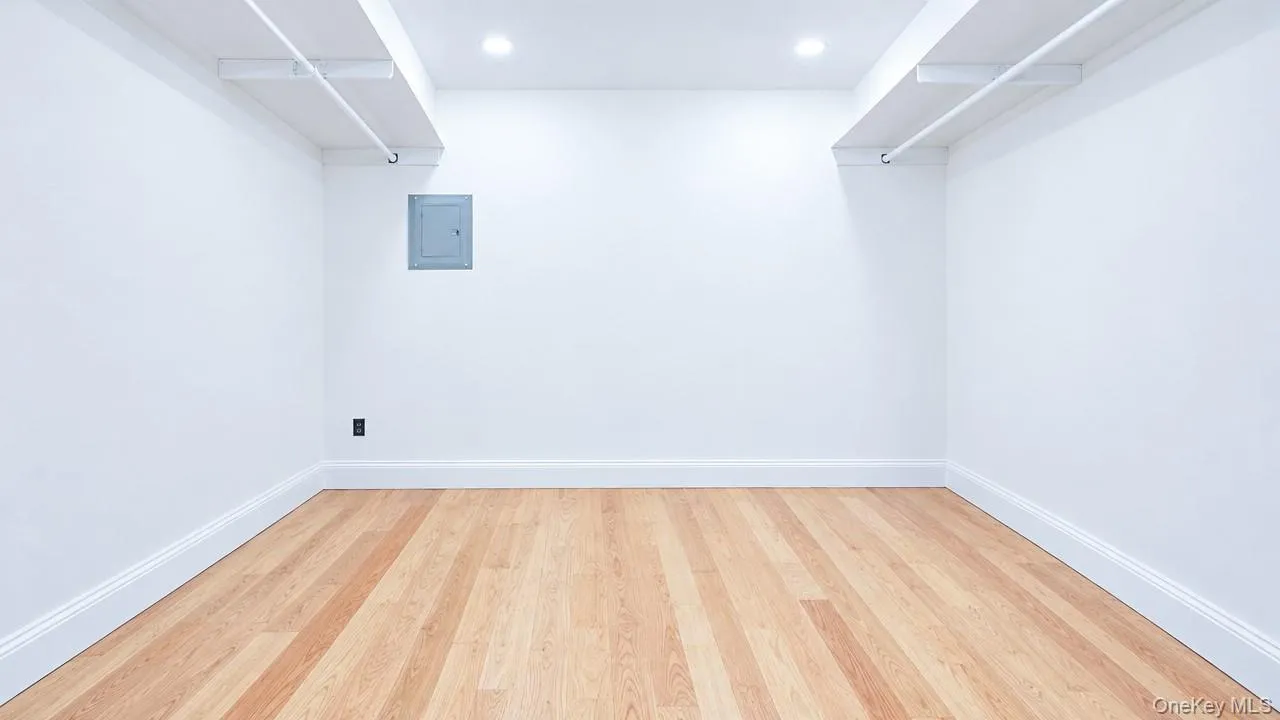 15 Coachman Lane, Hempstead, NY, 5 Bedrooms Bedrooms, 10 Rooms Rooms,4 BathroomsBathrooms,Residential,For Rent,Coachman,0,1050783 15 Coachman Lane, Hempstead, NY, 5 Bedrooms Bedrooms, 10 Rooms Rooms,4 BathroomsBathrooms,Residential,For Rent,Coachman,0,1050783