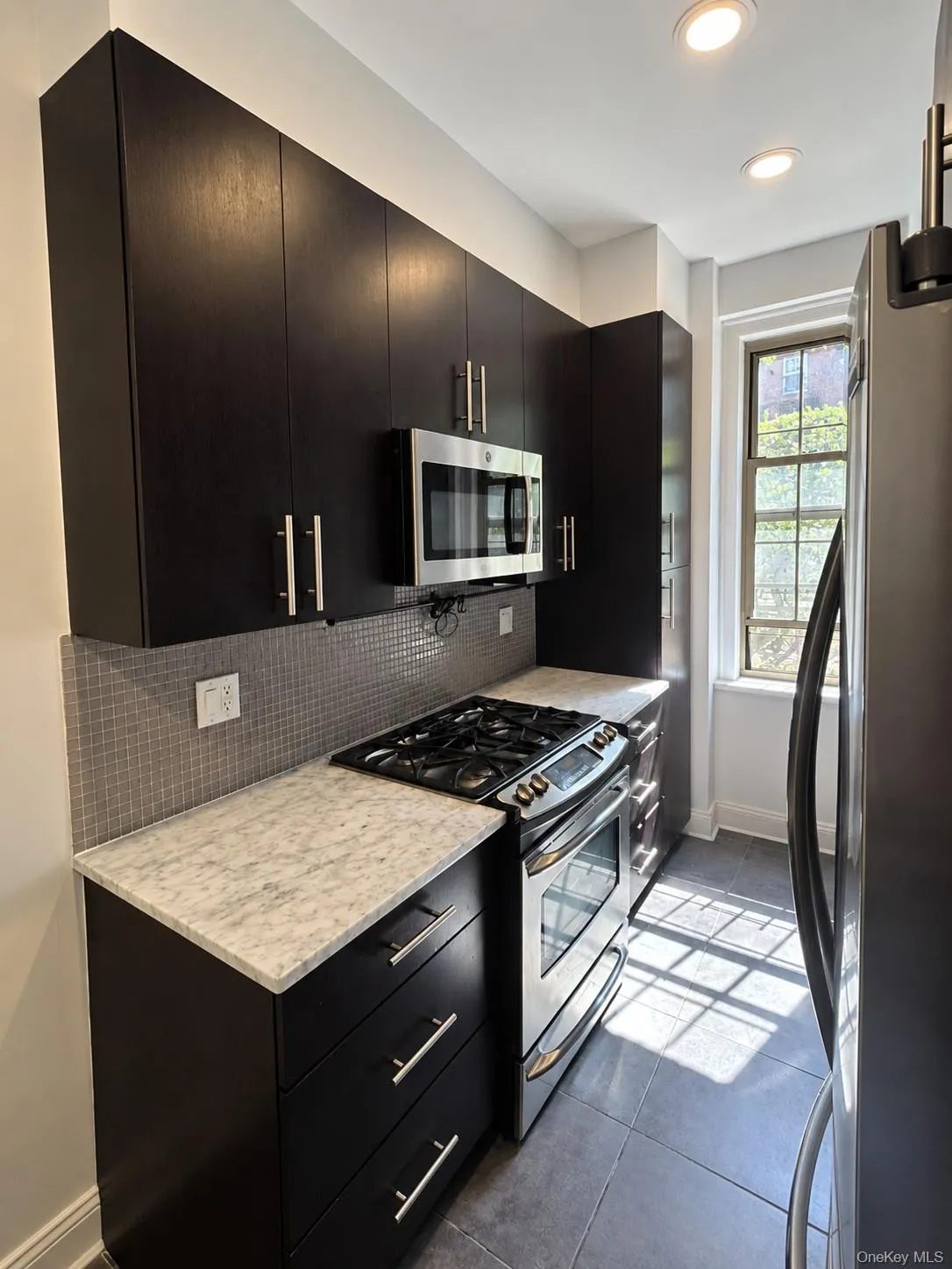 8309 Talbot Street, New York, NY, 3 Bedrooms Bedrooms, 4 Rooms Rooms,2 BathroomsBathrooms,Residential Lease,For Rent,Talbot,0,1050787 8309 Talbot Street, New York, NY, 3 Bedrooms Bedrooms, 4 Rooms Rooms,2 BathroomsBathrooms,Residential Lease,For Rent,Talbot,0,1050787