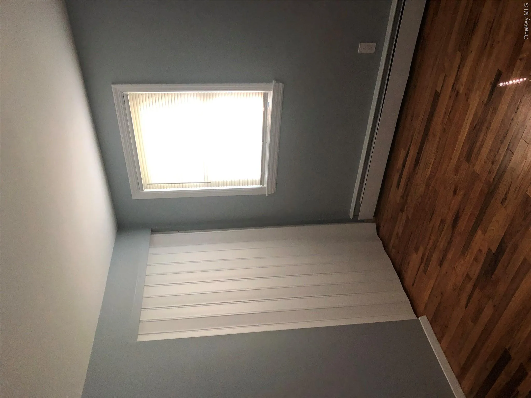 upstairs bedroom upstairs bedroom