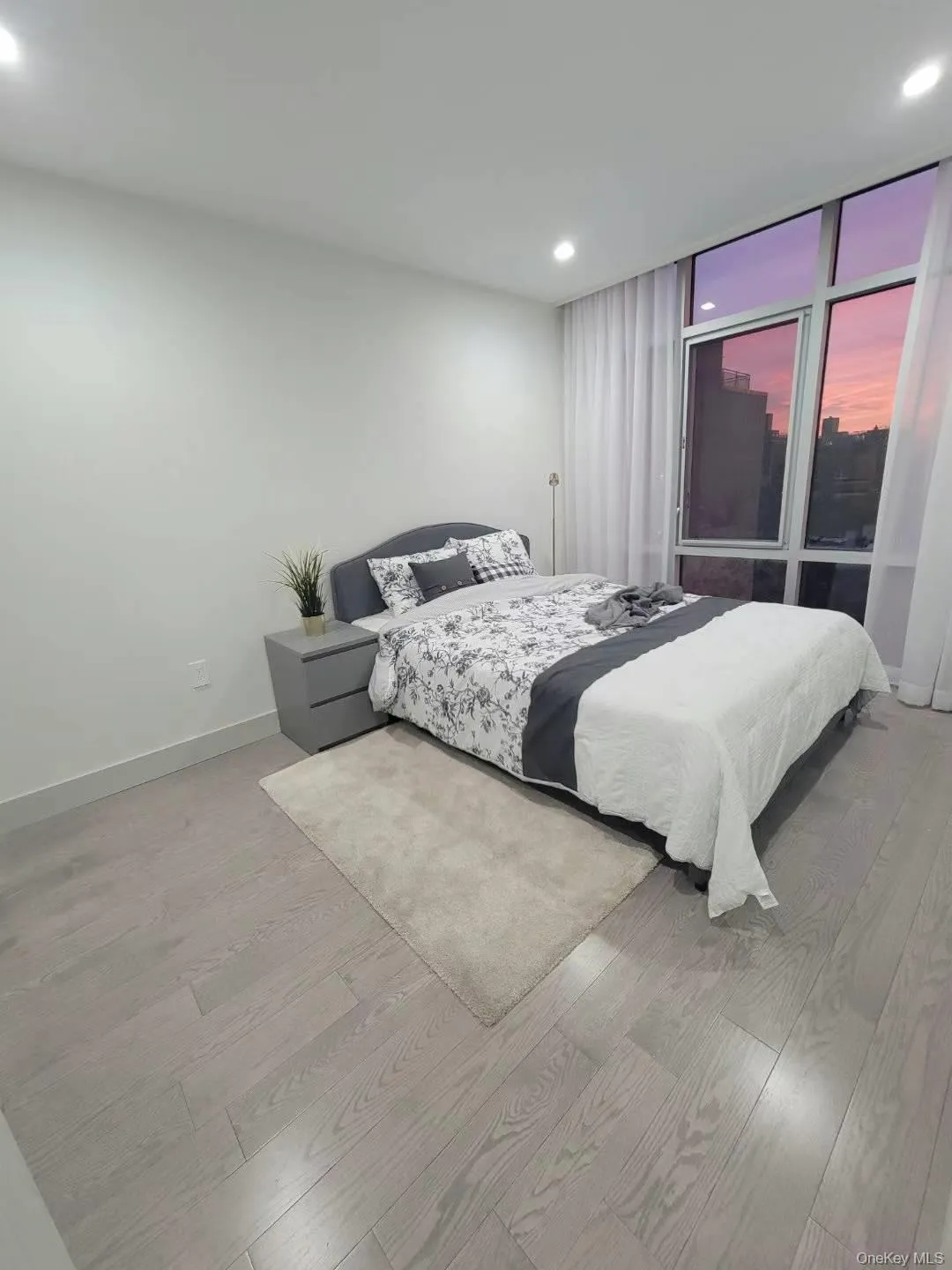 41-62 Bowne Street, New York, NY, 2 Bedrooms Bedrooms, 5 Rooms Rooms,1 BathroomBathrooms,Residential Lease,For Rent,Bowne,0,1050792 41-62 Bowne Street, New York, NY, 2 Bedrooms Bedrooms, 5 Rooms Rooms,1 BathroomBathrooms,Residential Lease,For Rent,Bowne,0,1050792