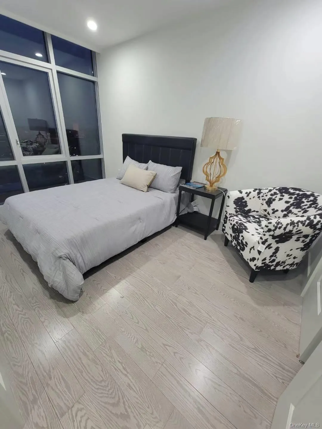 41-62 Bowne Street, New York, NY, 2 Bedrooms Bedrooms, 5 Rooms Rooms,1 BathroomBathrooms,Residential Lease,For Rent,Bowne,0,1050792 41-62 Bowne Street, New York, NY, 2 Bedrooms Bedrooms, 5 Rooms Rooms,1 BathroomBathrooms,Residential Lease,For Rent,Bowne,0,1050792